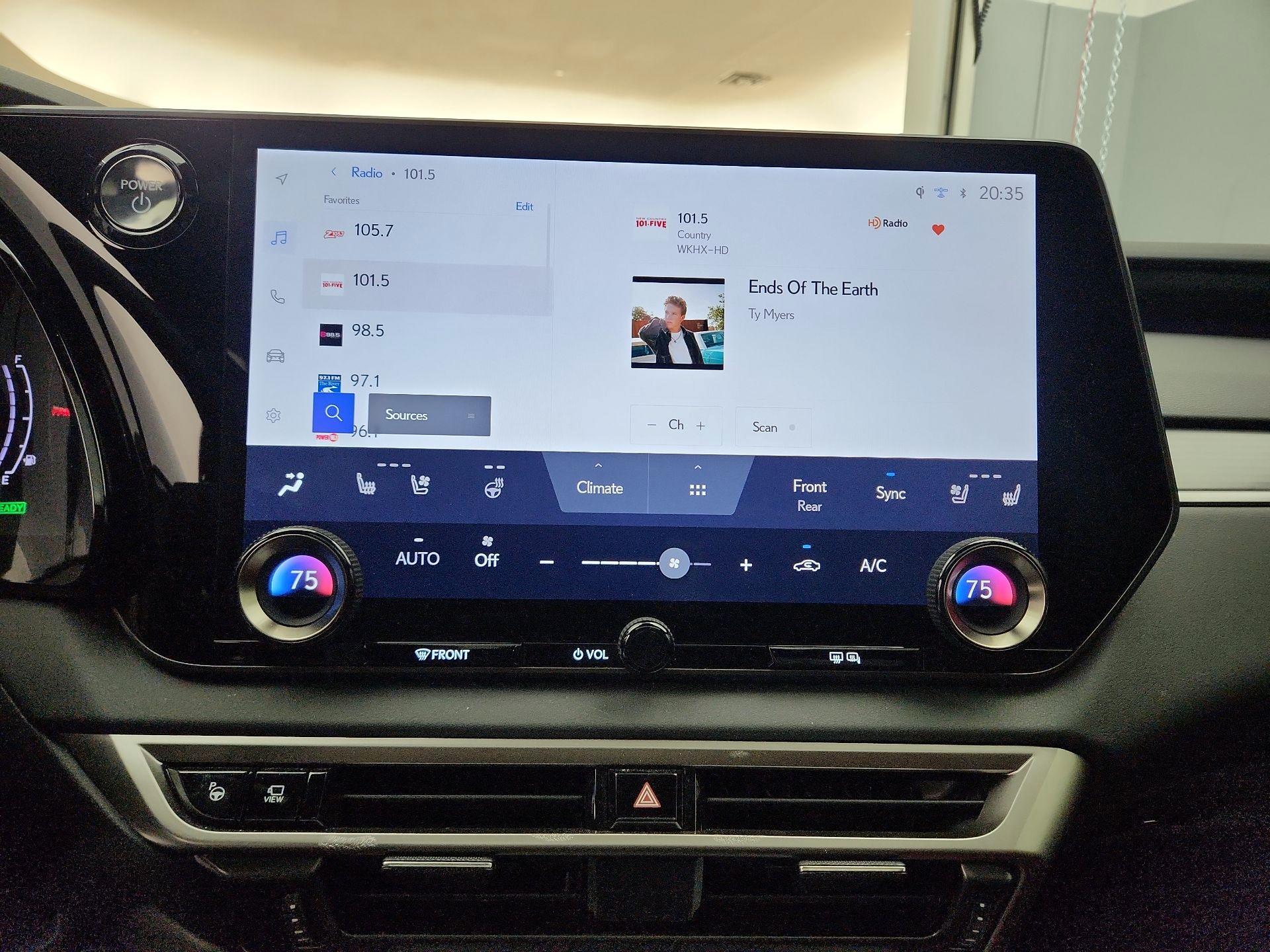 Thumbnail: 2023 Lexus RX - 16