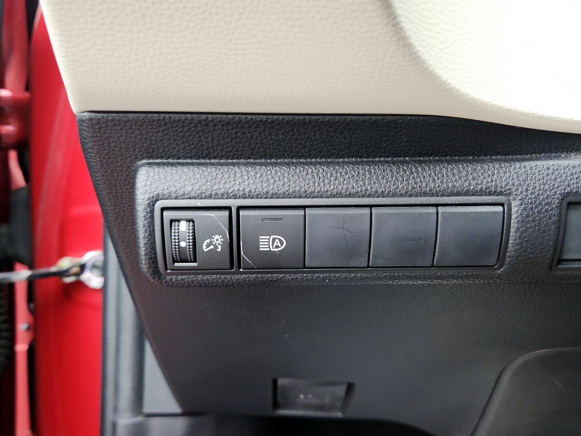 Thumbnail: 2020 Toyota Corolla - 13