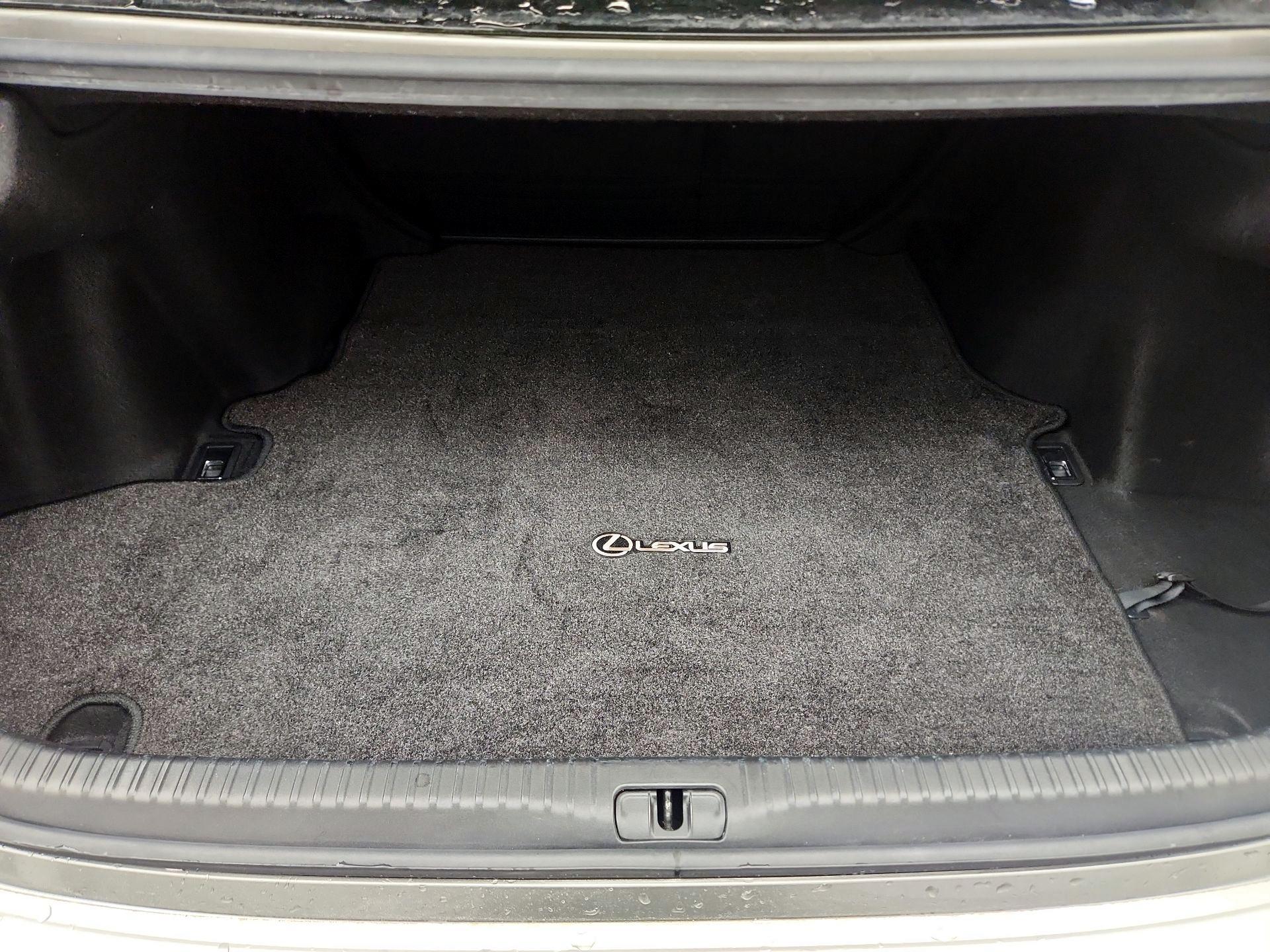 Thumbnail: 2017 Lexus RC - 20