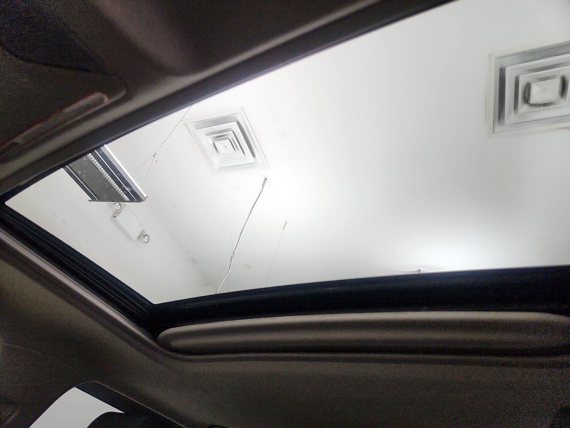 Thumbnail: 2019 Toyota RAV4 - 19