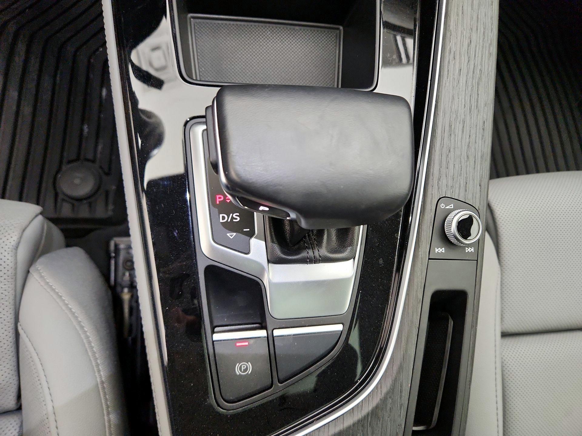 Thumbnail: 2022 Audi A5 - 17