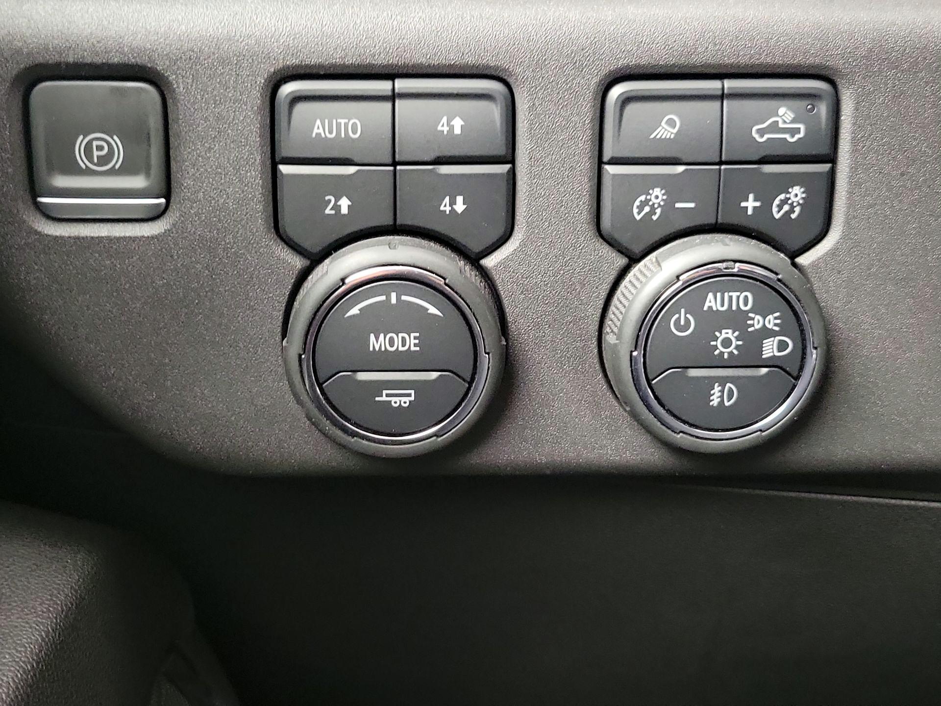 Thumbnail: 2023 Chevrolet Silverado 1500 - 13