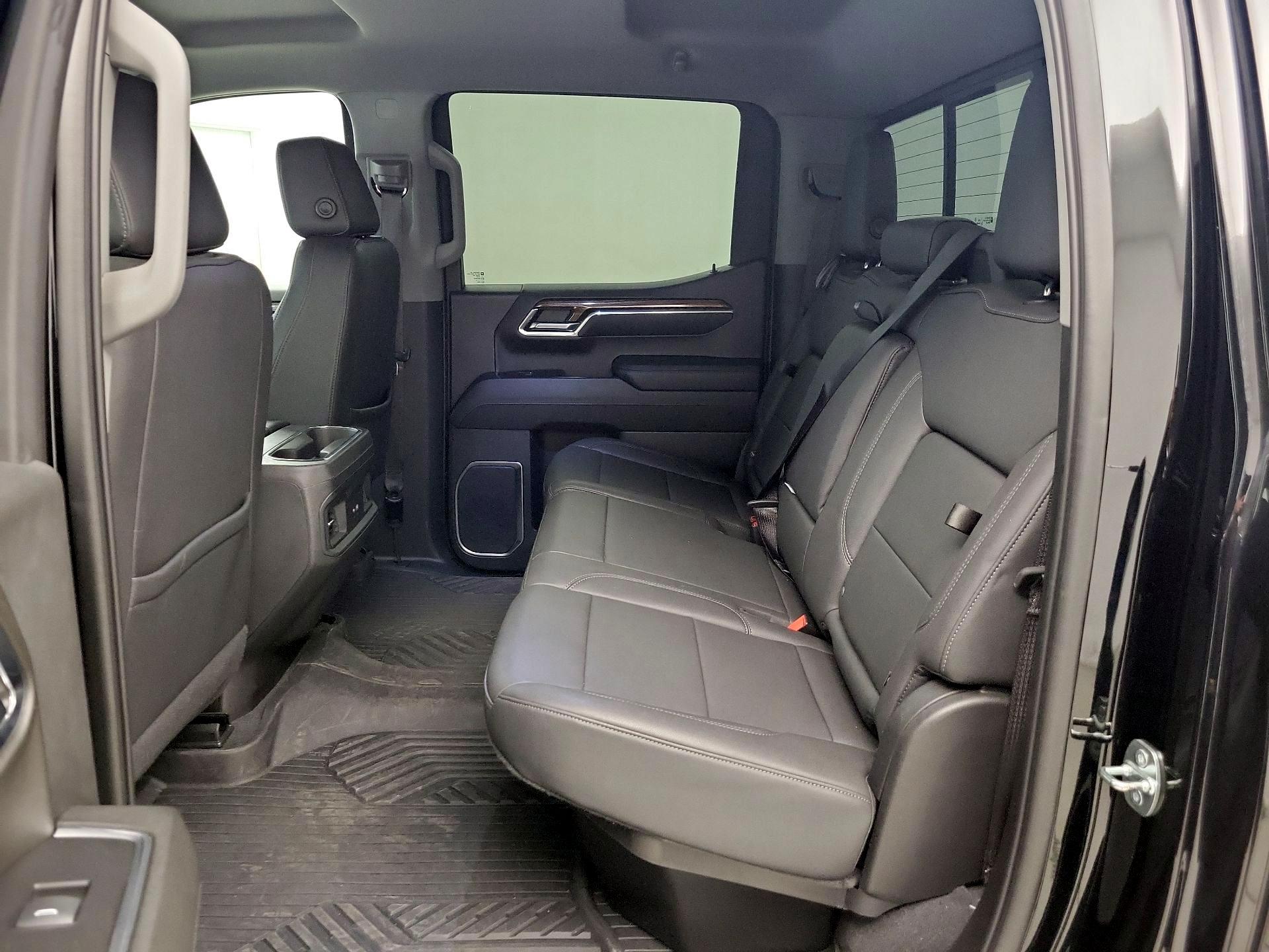 Thumbnail: 2023 Chevrolet Silverado 1500 - 19