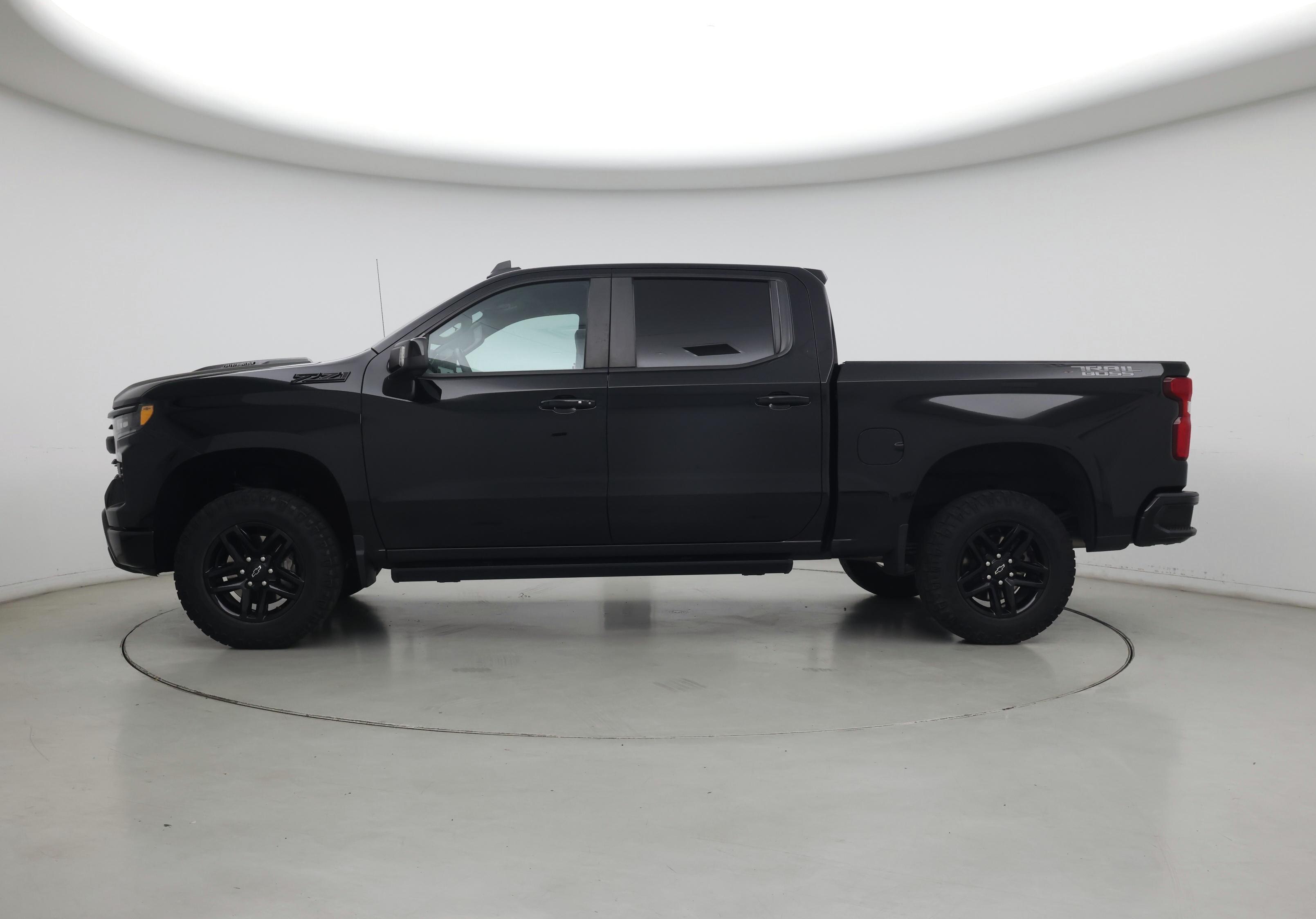 Thumbnail: 2023 Chevrolet Silverado 1500 - 3