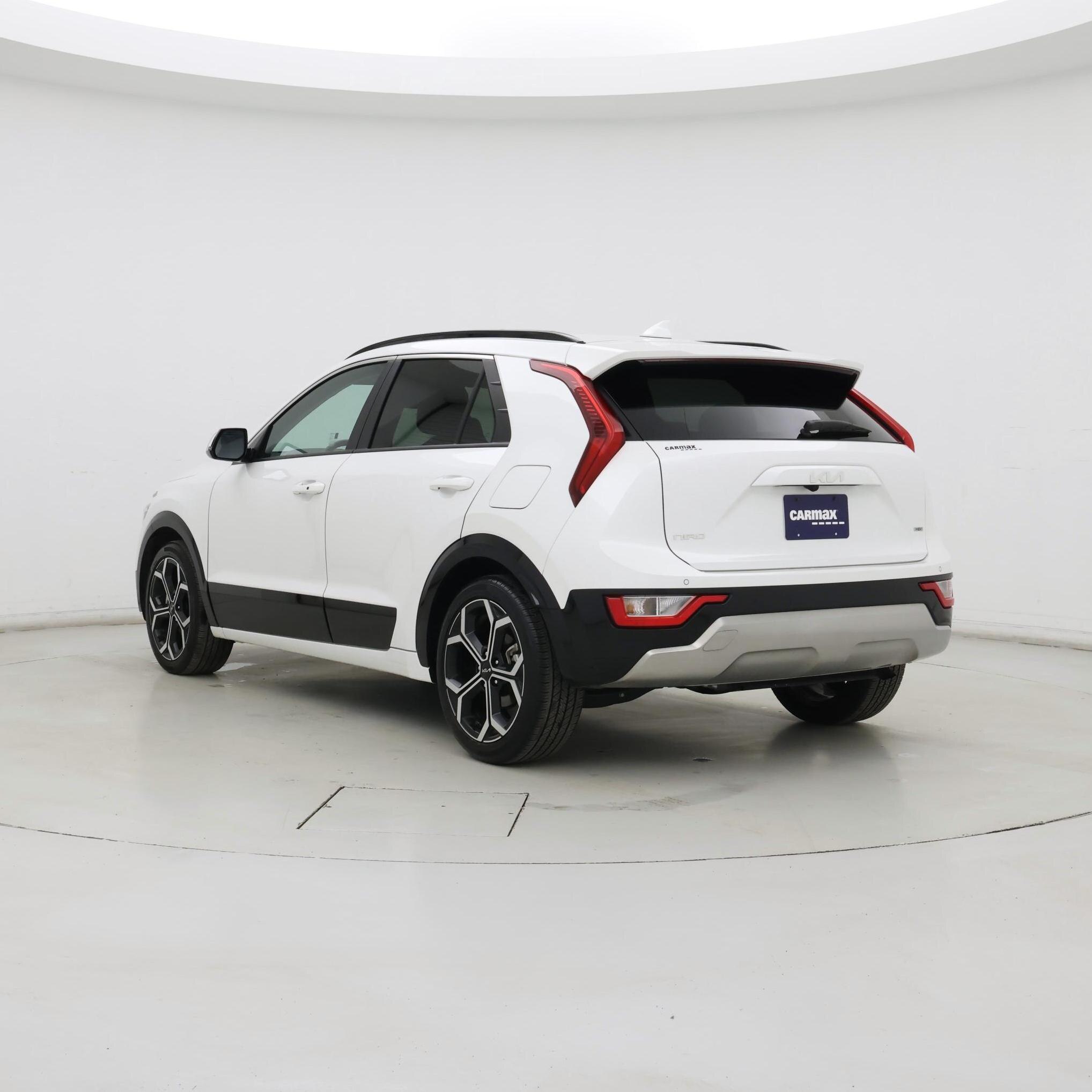 Thumbnail: 2023 Kia Niro - 2