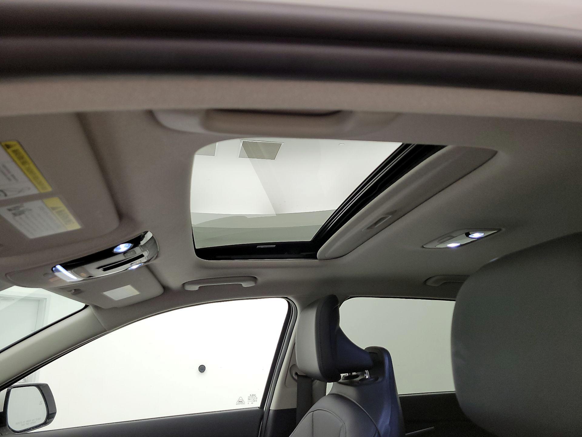 Thumbnail: 2023 Kia Niro - 20