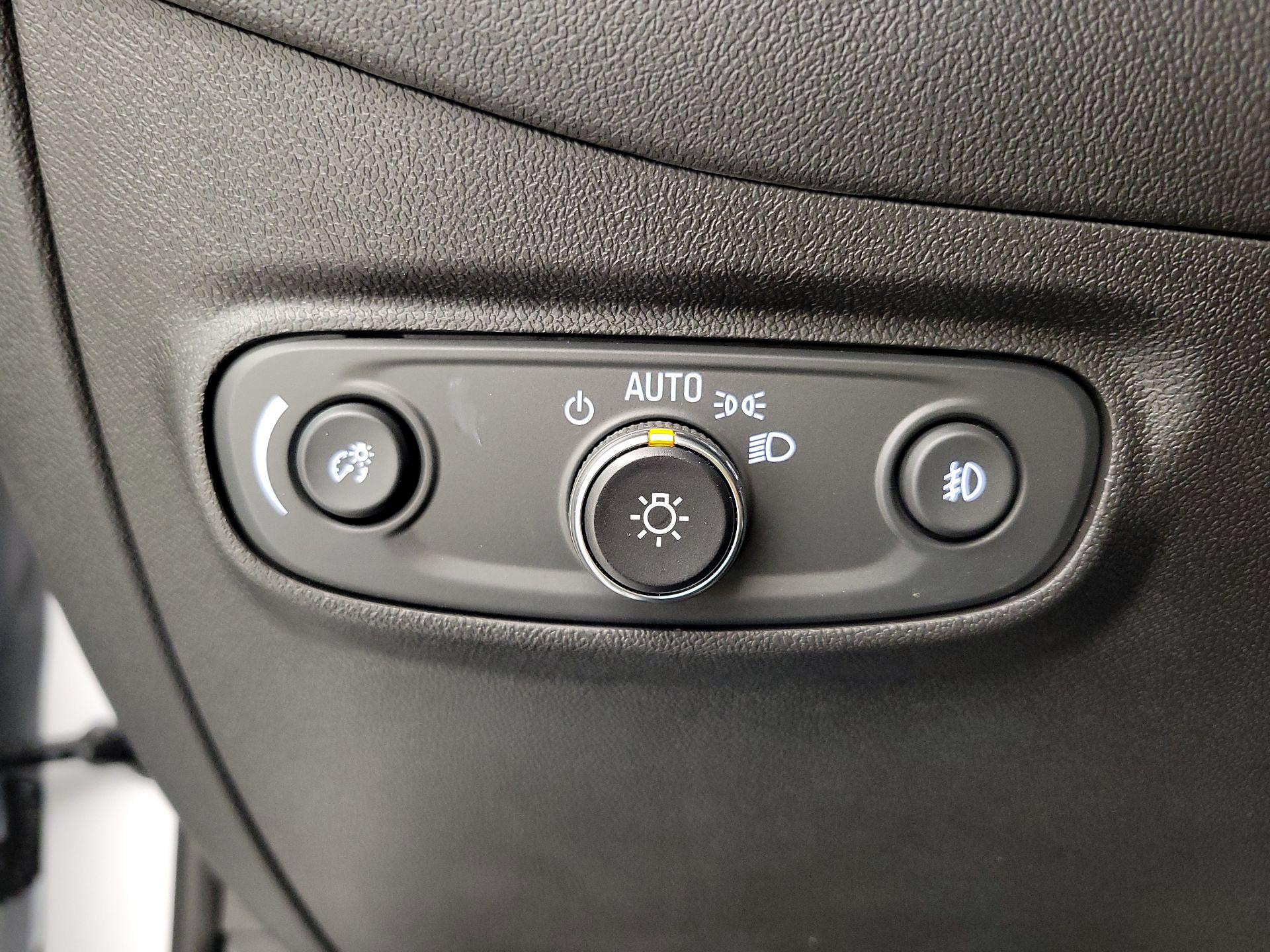 Thumbnail: 2023 Chevrolet Equinox - 13