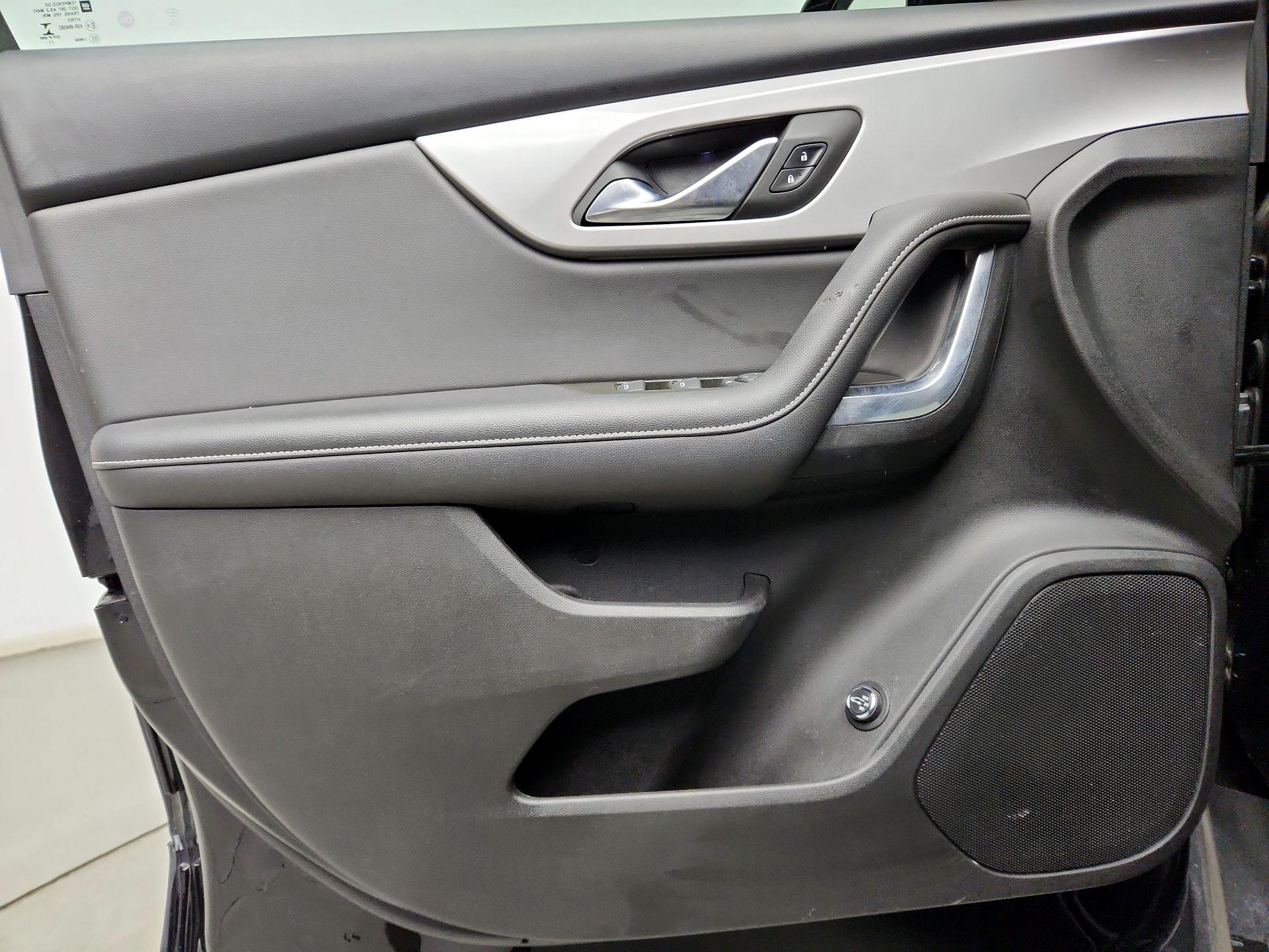 Thumbnail: 2023 Chevrolet Blazer - 12