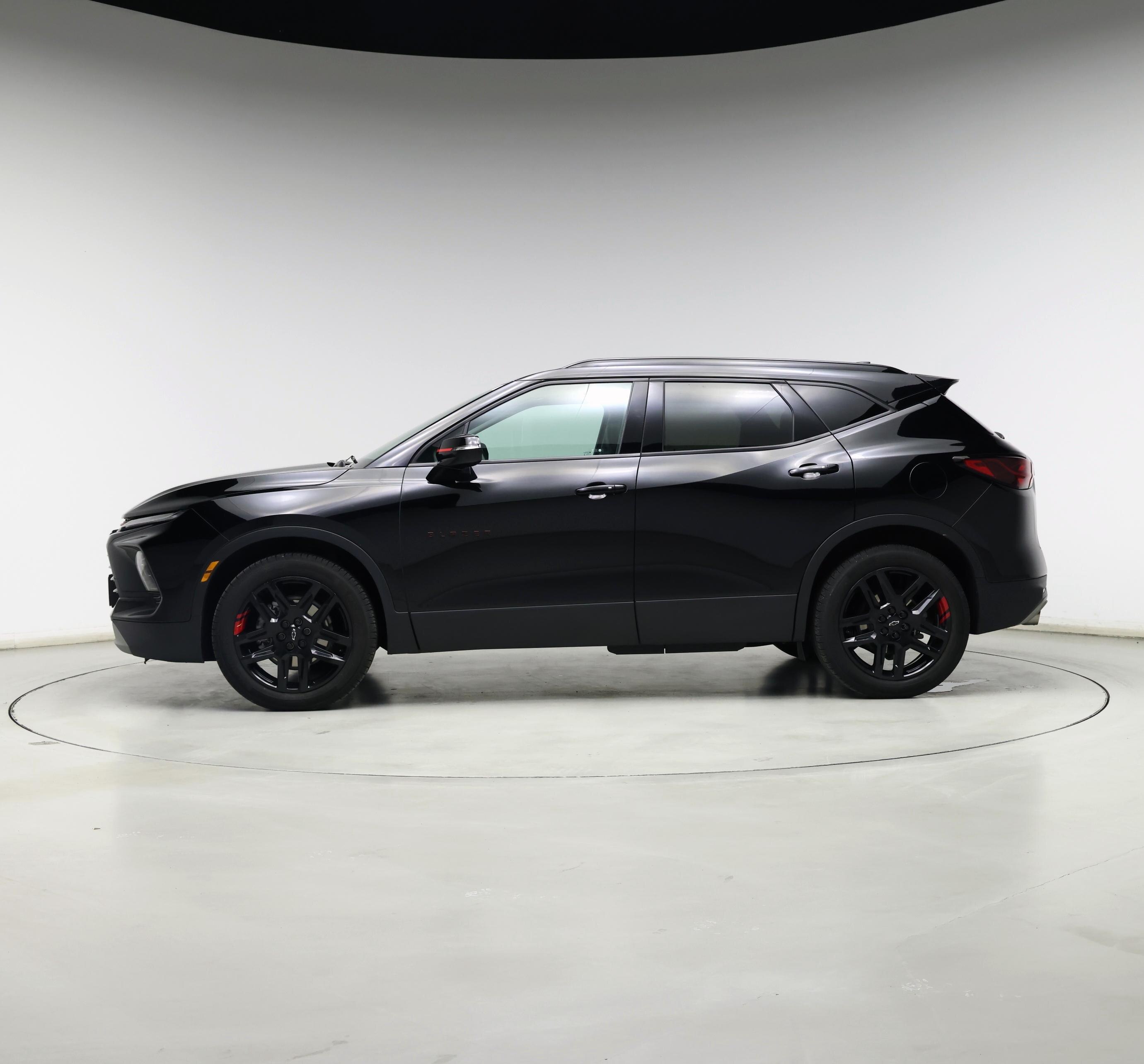 Thumbnail: 2023 Chevrolet Blazer - 3