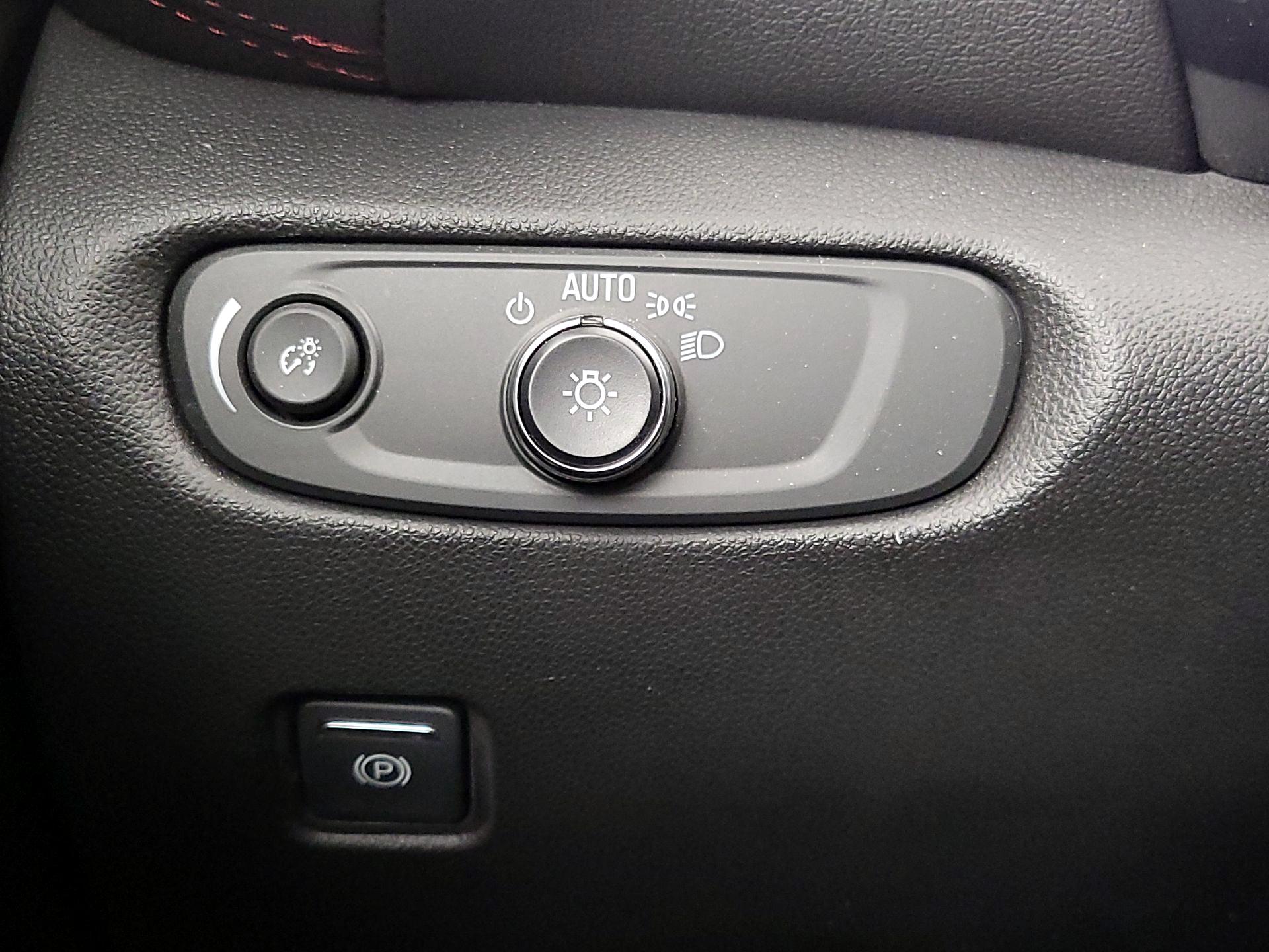 Thumbnail: 2022 Chevrolet Blazer - 13