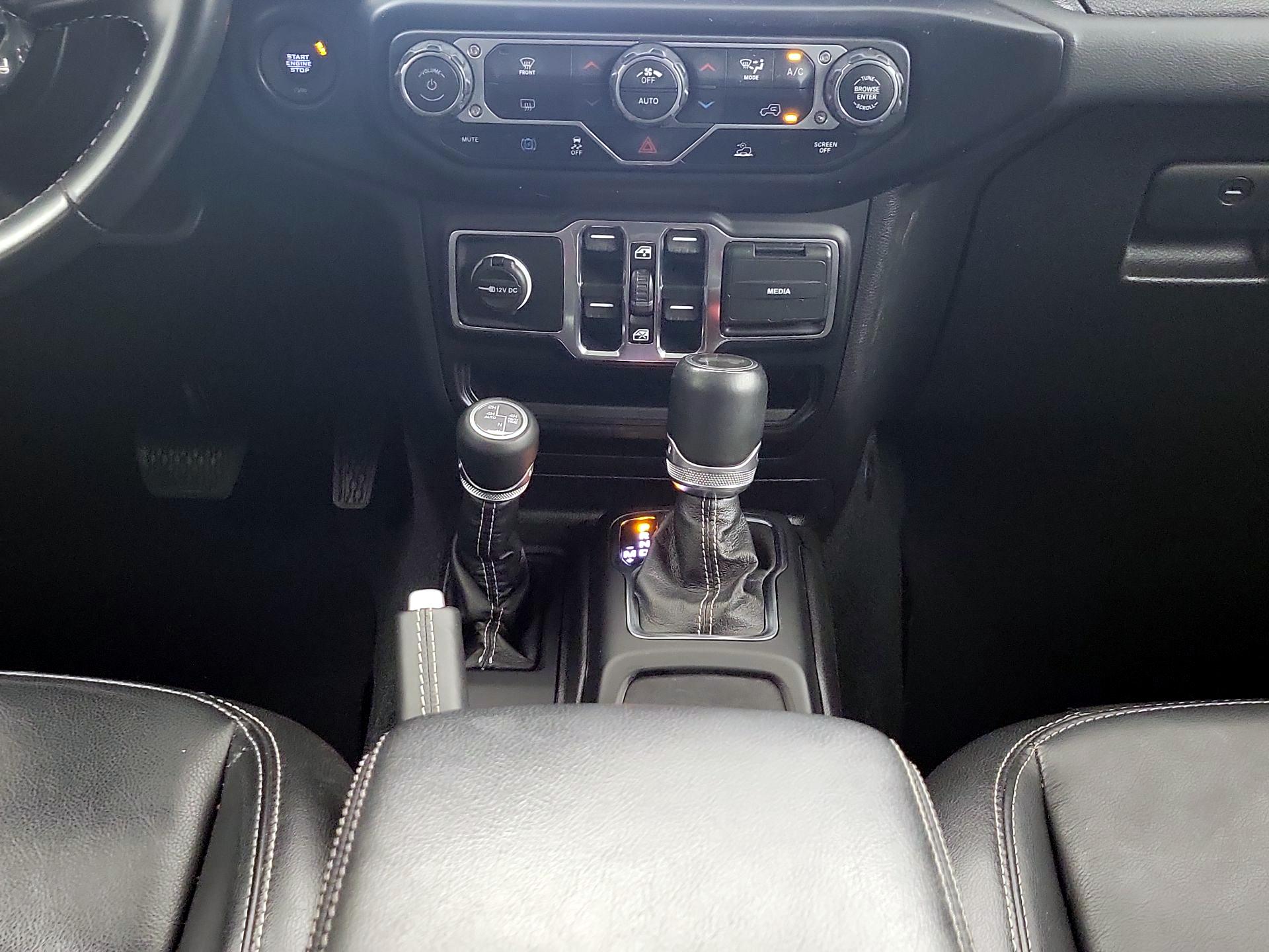 Thumbnail: 2021 Jeep Wrangler - 18