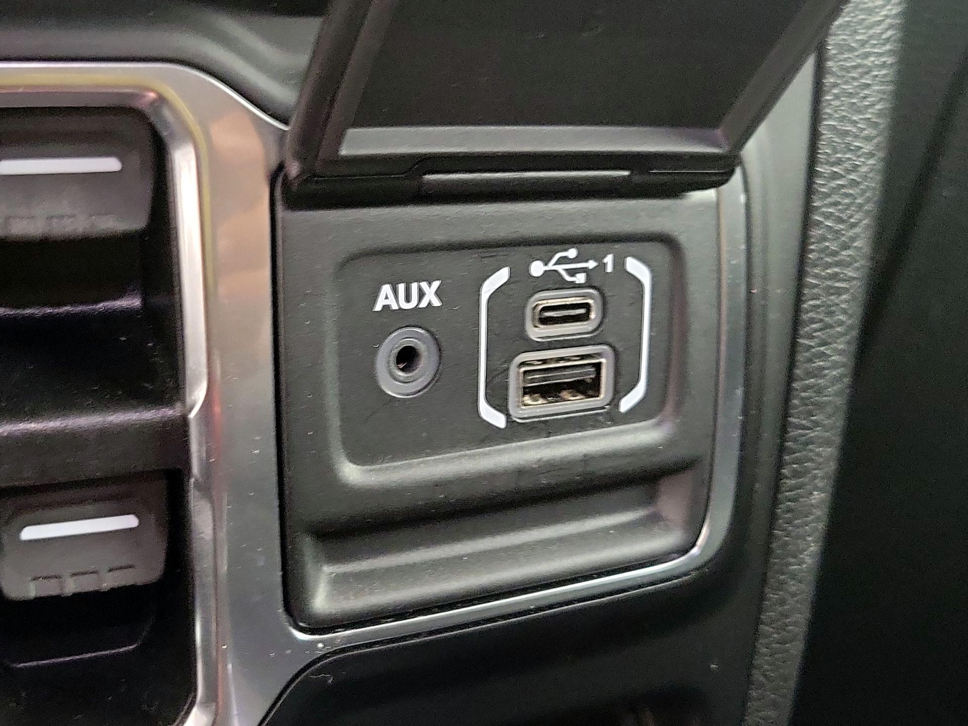 Thumbnail: 2021 Jeep Wrangler - 19