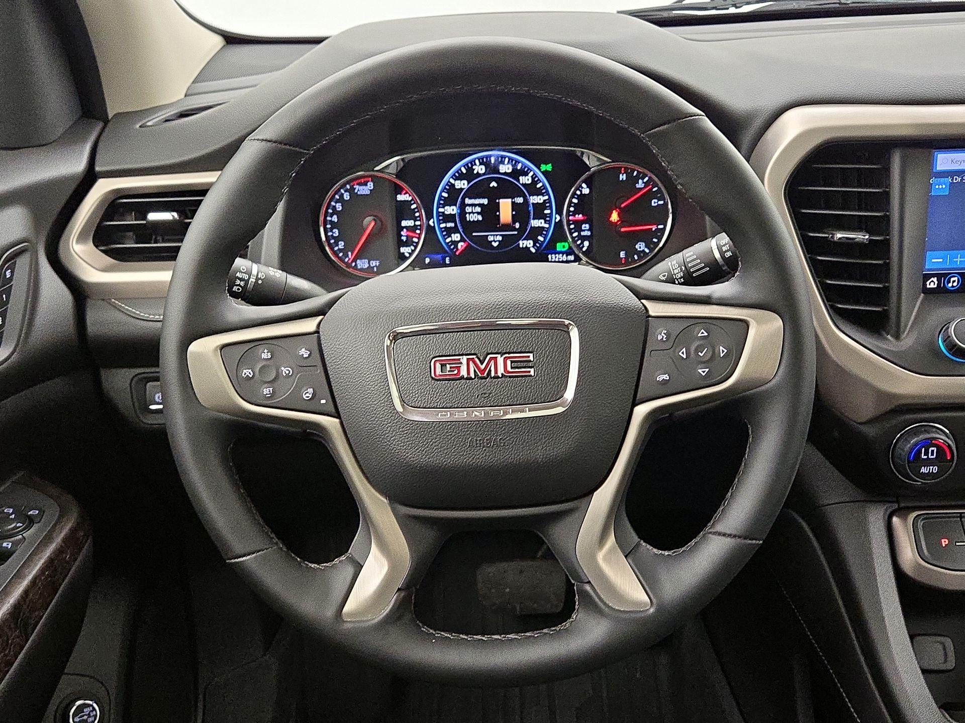 Thumbnail: 2023 GMC Acadia - 10