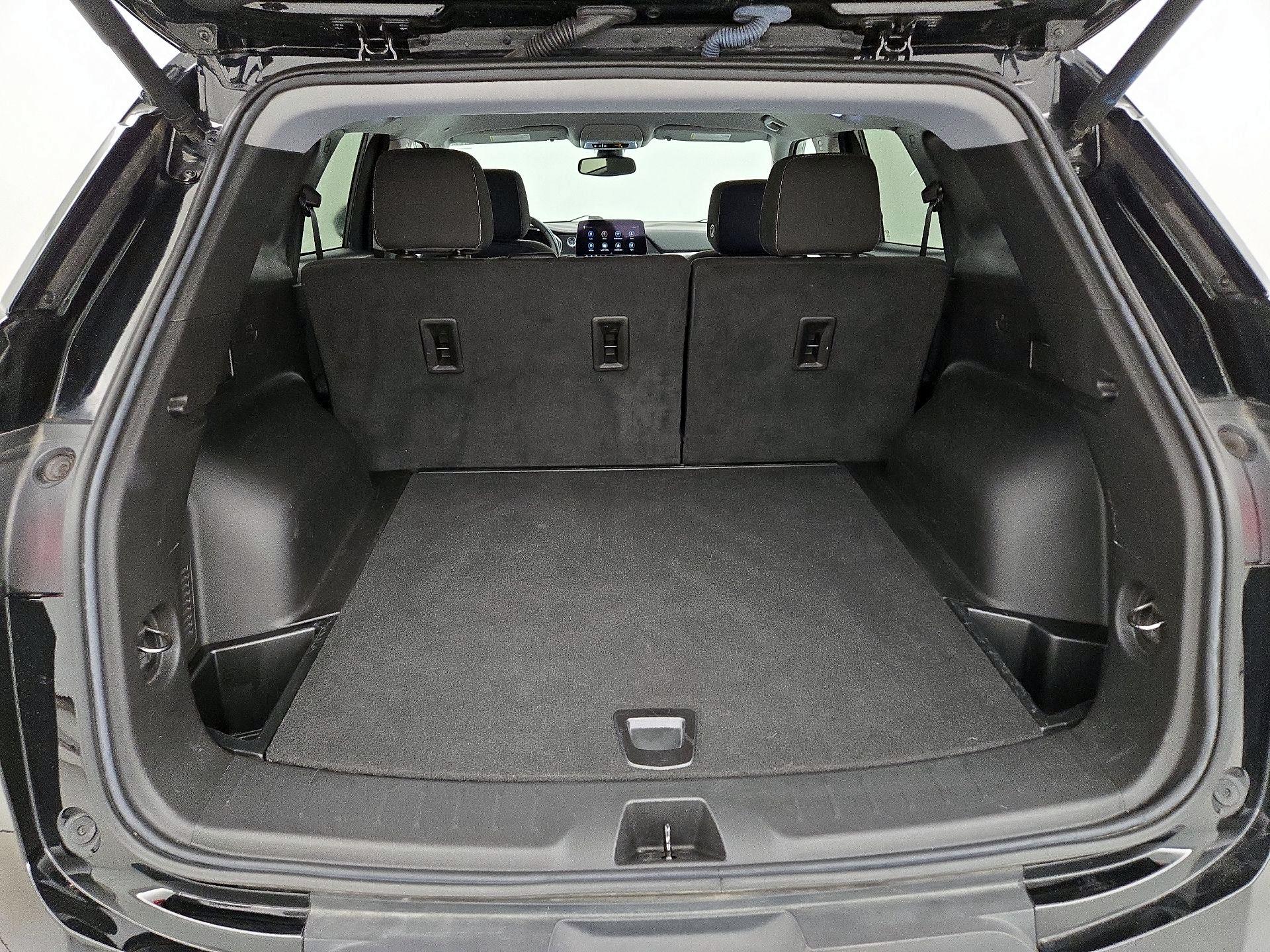 Thumbnail: 2023 Chevrolet Blazer - 20