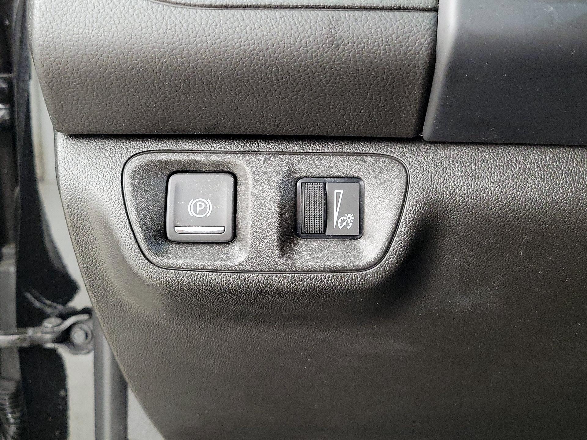 Thumbnail: 2023 GMC Acadia - 13