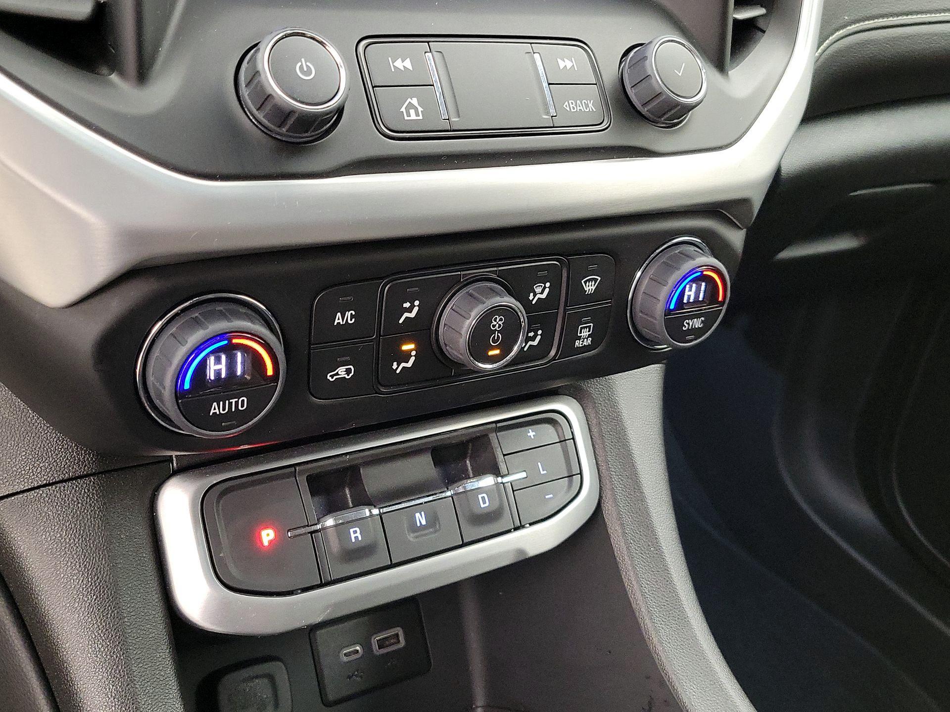 Thumbnail: 2023 GMC Acadia - 16