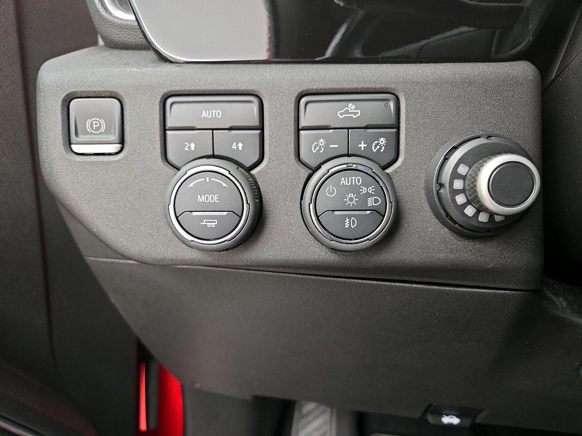 Thumbnail: 2022 Chevrolet Silverado 1500 - 13