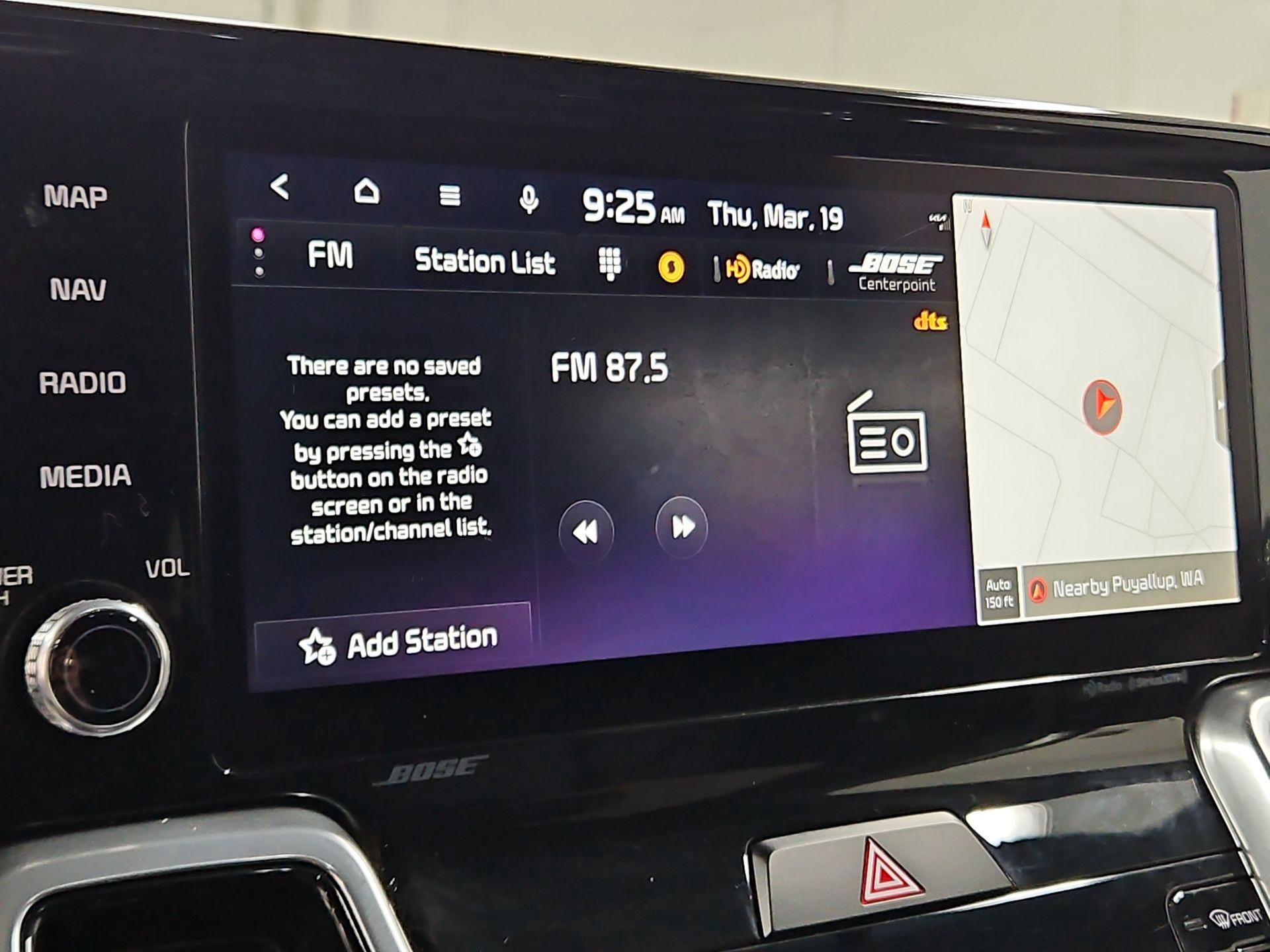 Thumbnail: 2023 Kia Sorento - 16