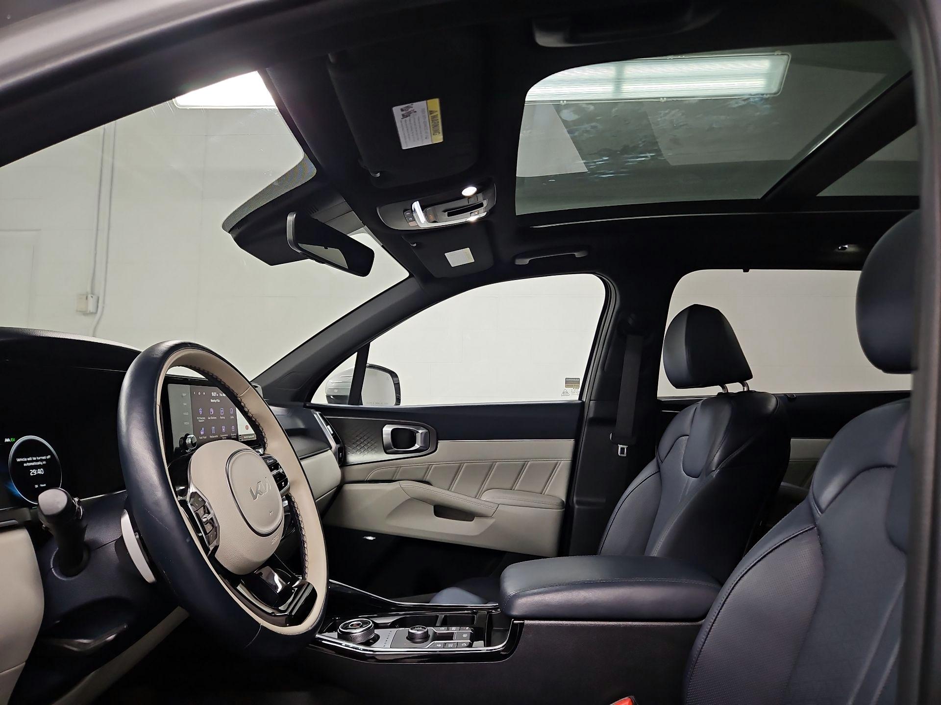 Thumbnail: 2023 Kia Sorento - 20