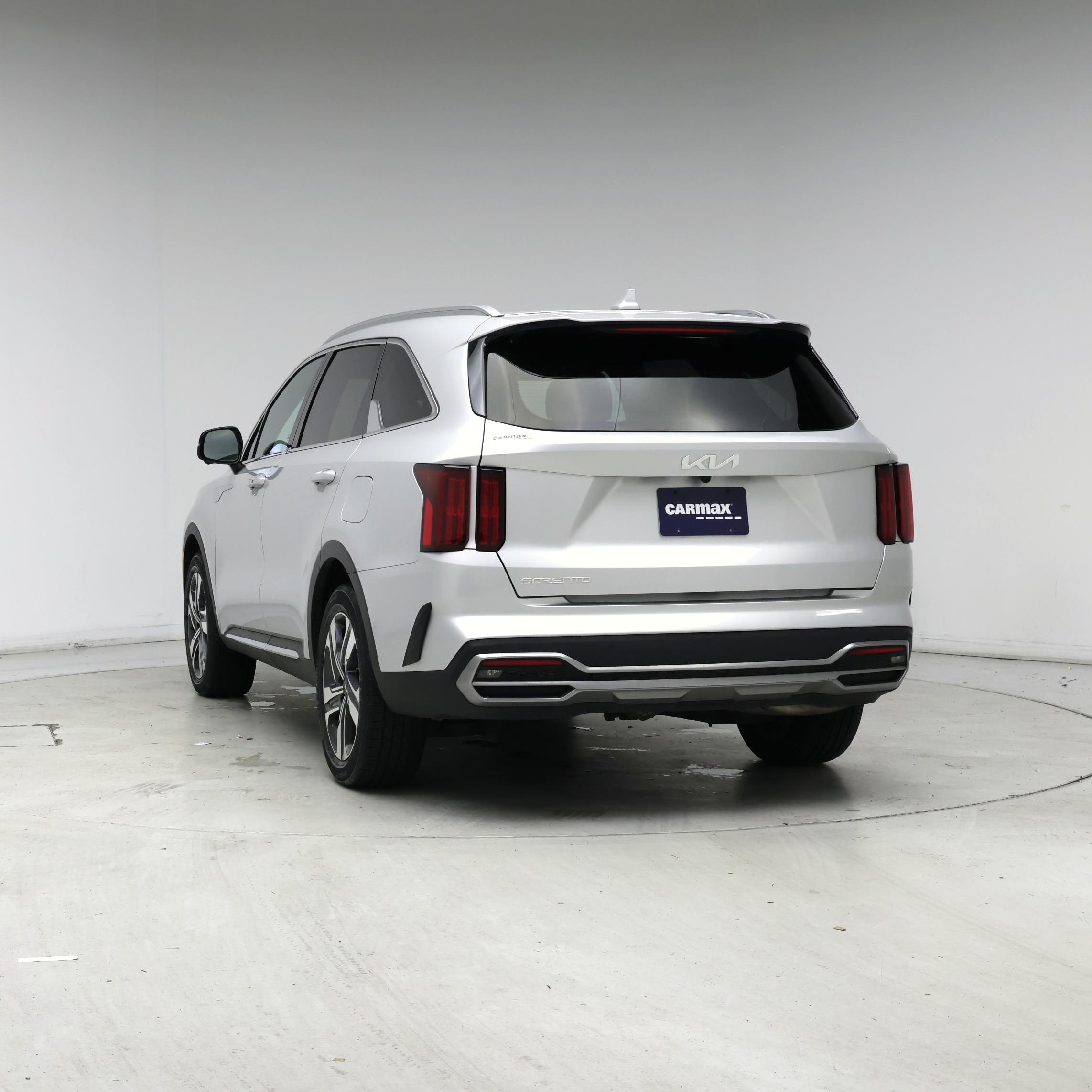 Thumbnail: 2023 Kia Sorento - 6