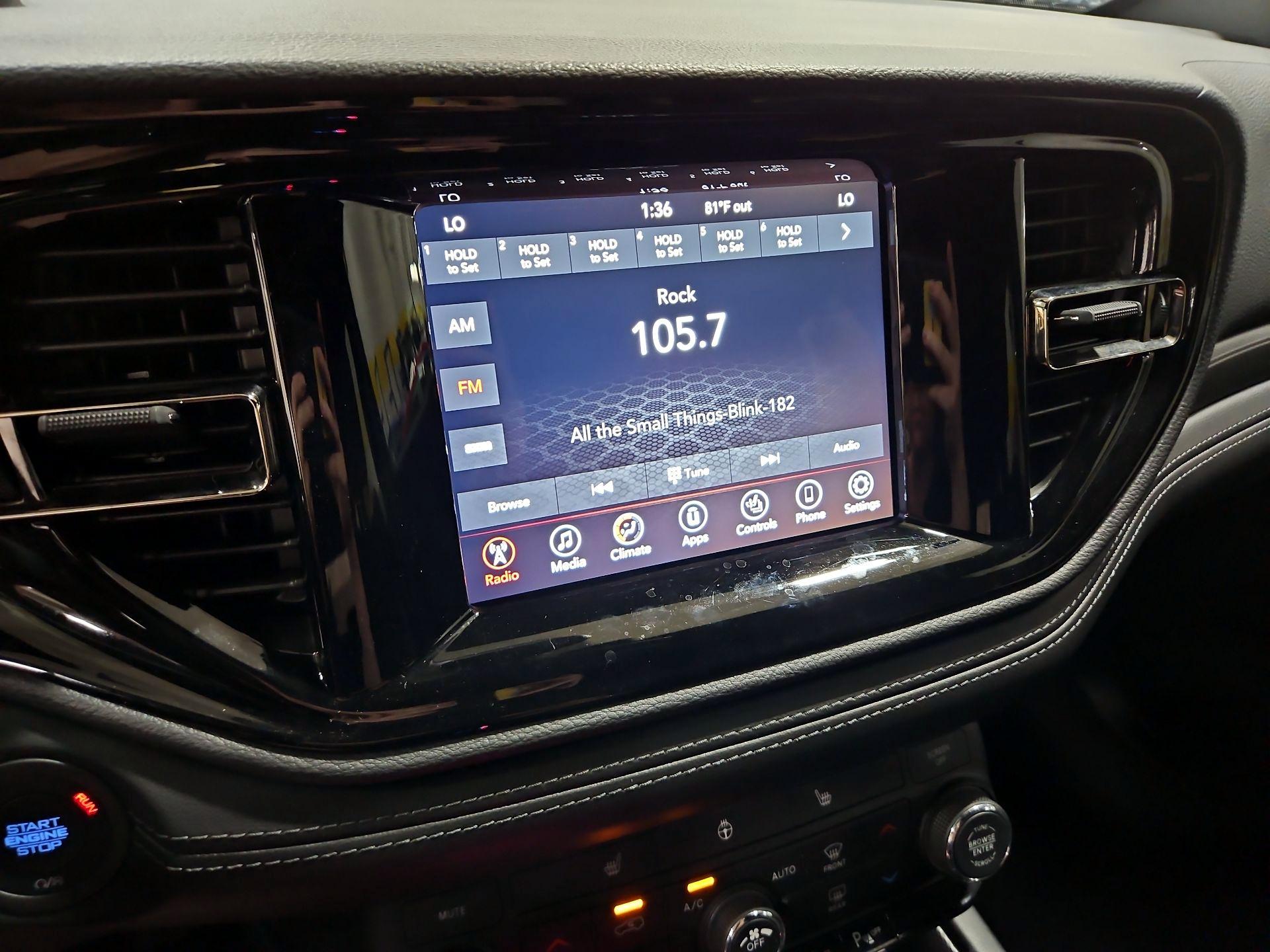 Thumbnail: 2022 Dodge Durango - 15