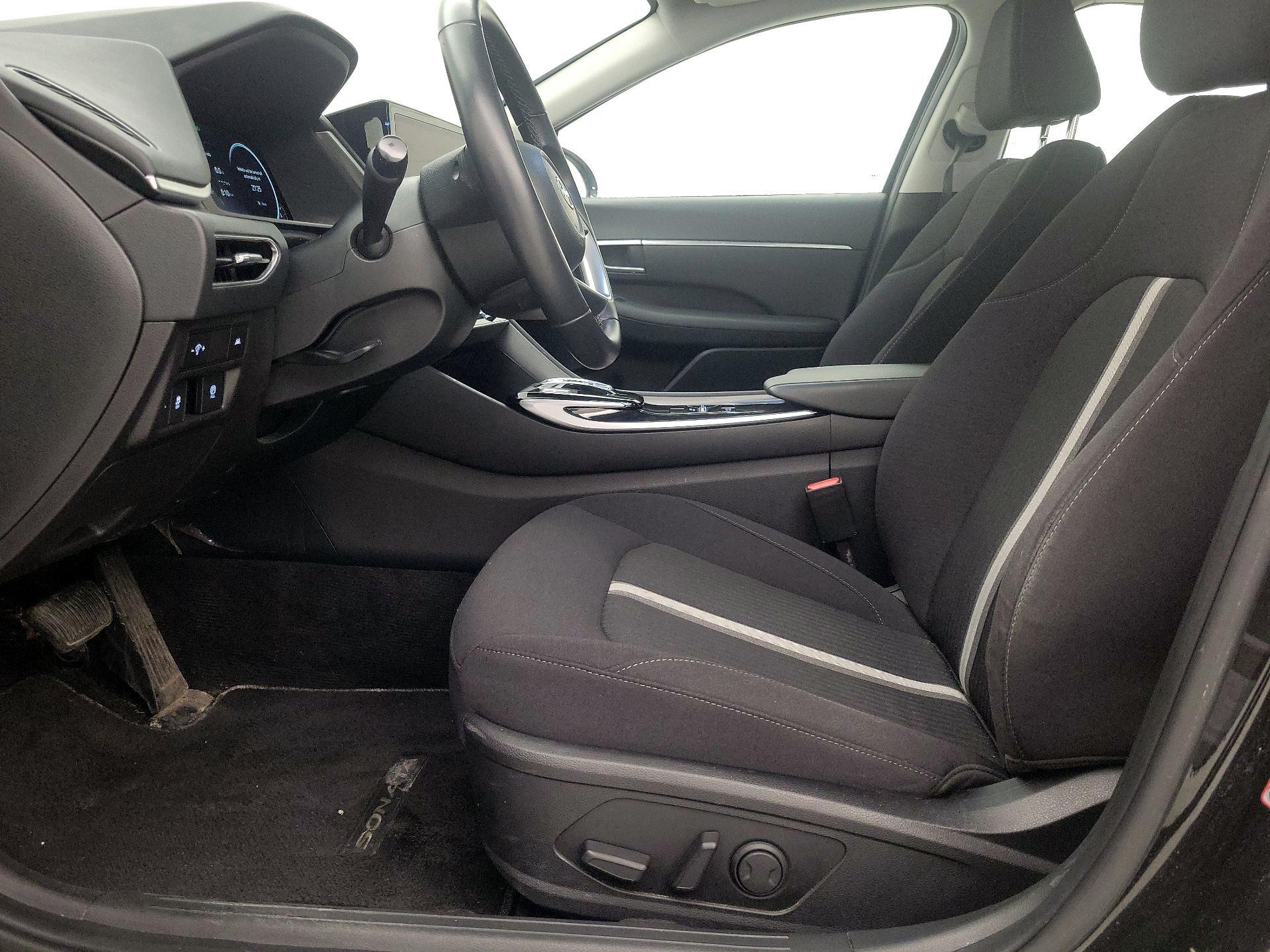 Thumbnail: 2023 Hyundai Sonata - 11