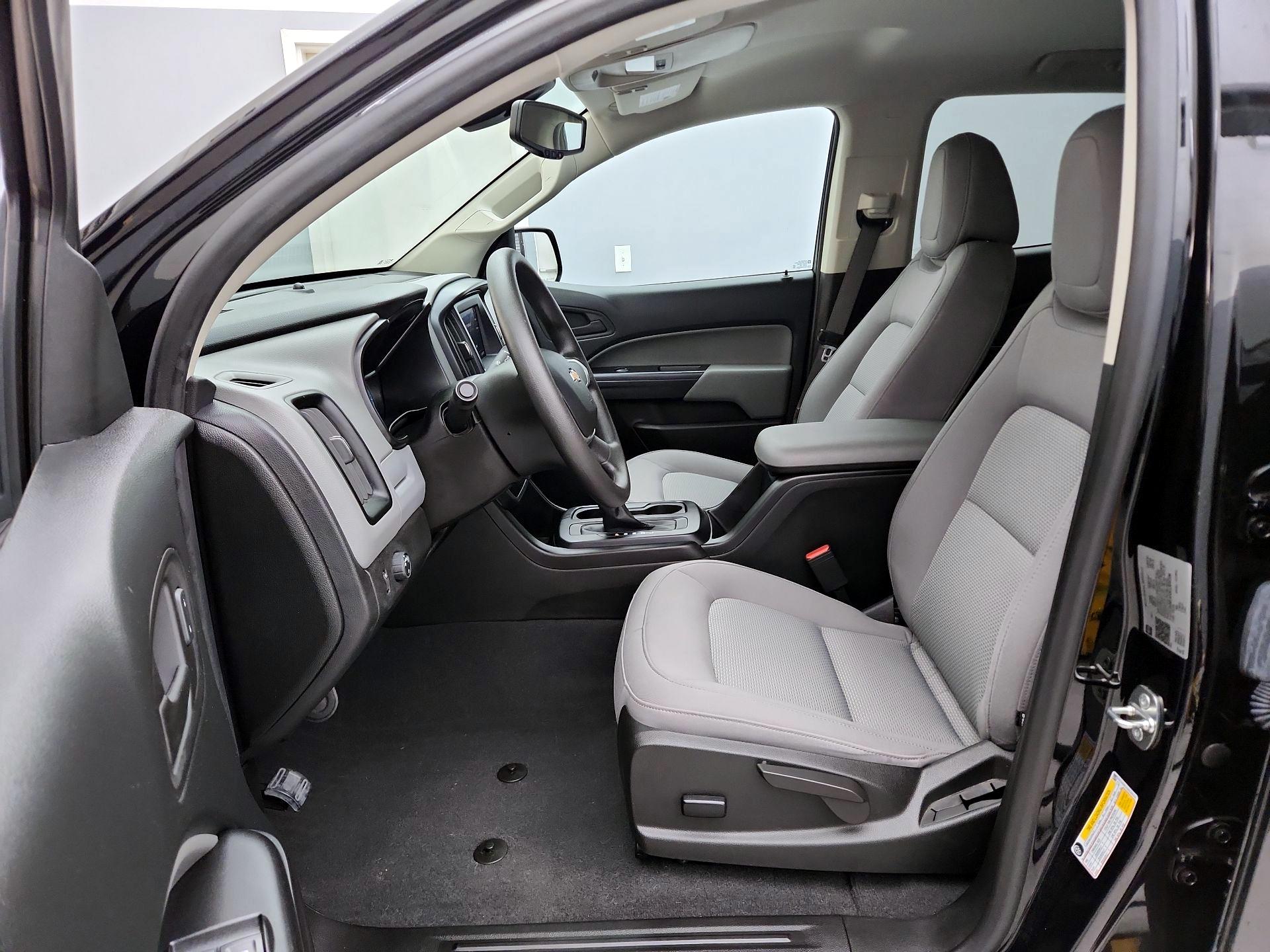 Thumbnail: 2022 Chevrolet Colorado - 11