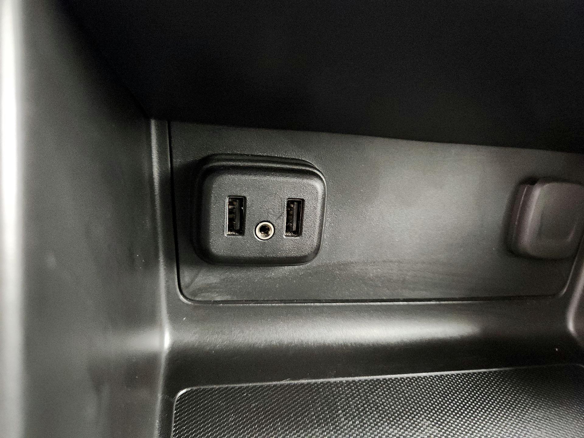 Thumbnail: 2022 Chevrolet Colorado - 18