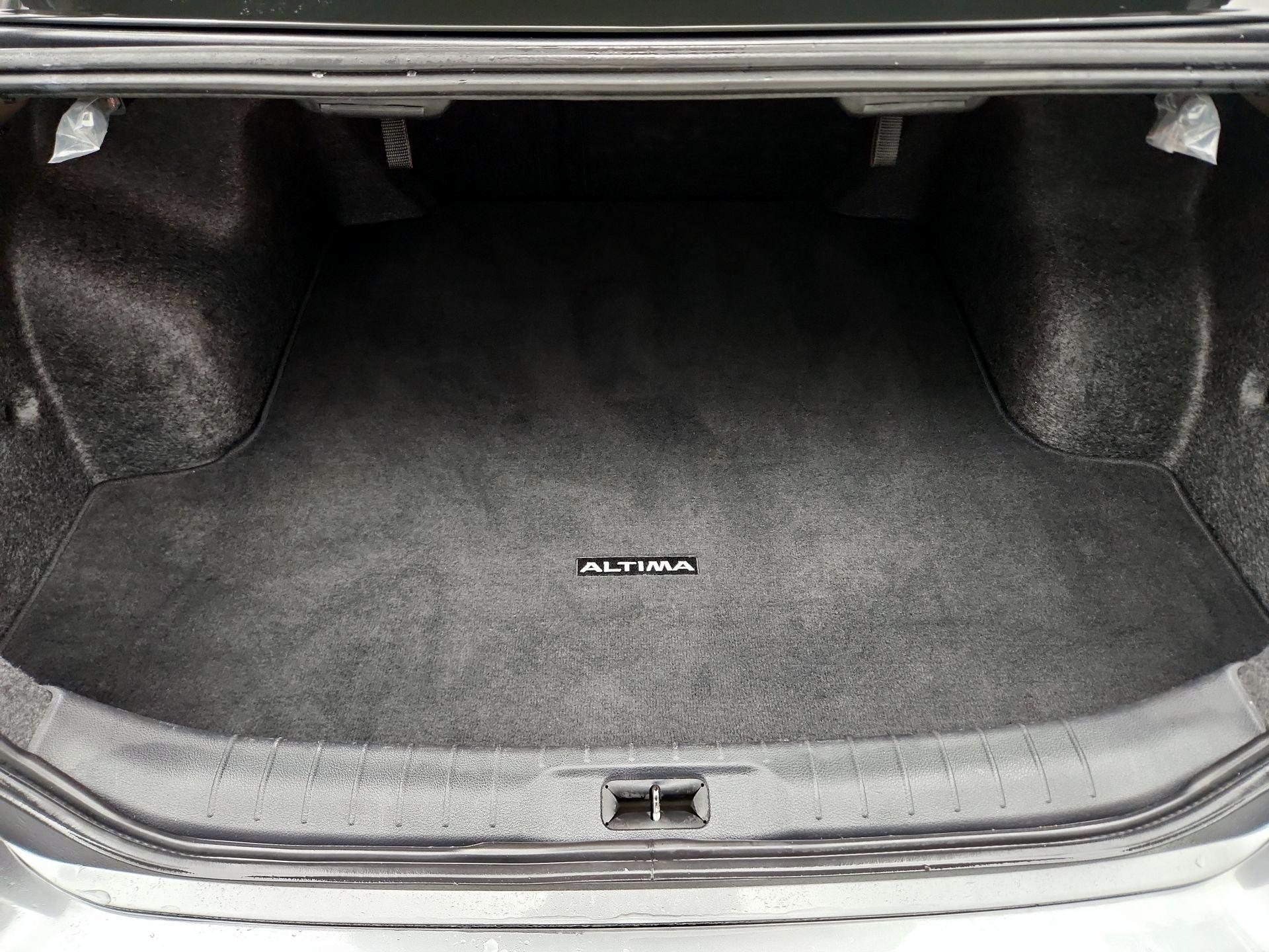 Thumbnail: 2024 Nissan Altima - 20