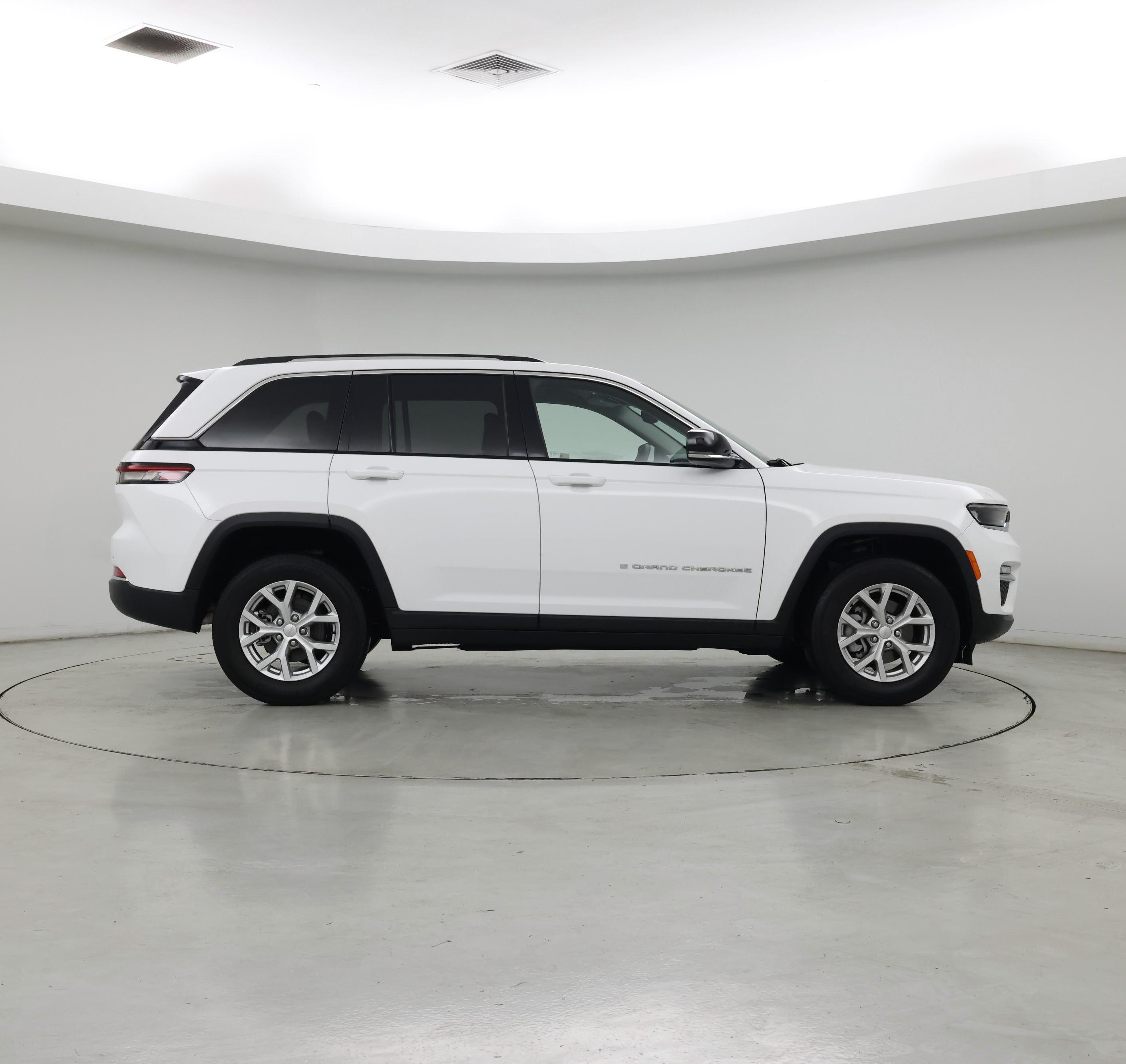 Thumbnail: 2023 Jeep Grand Cherokee - 7