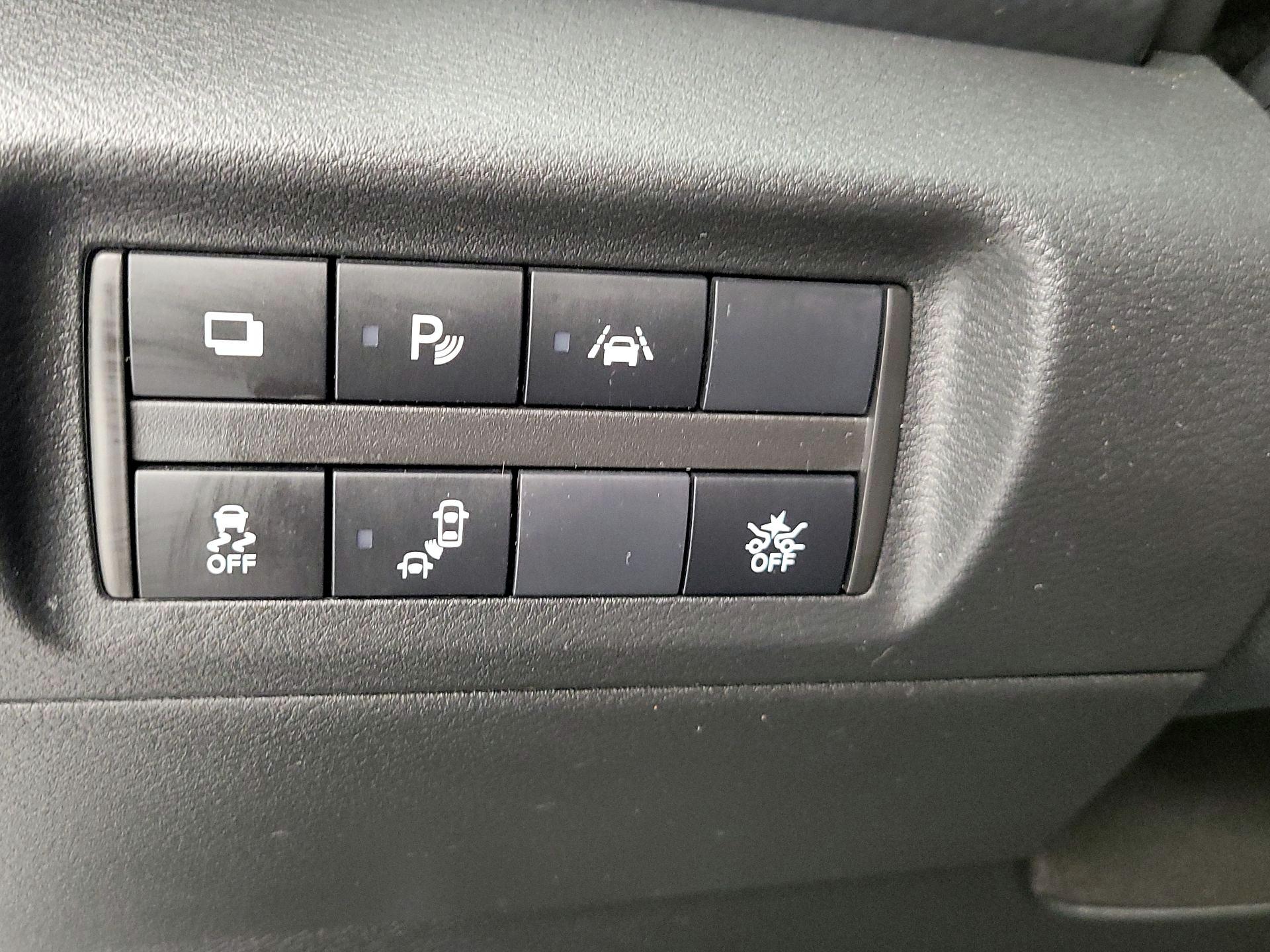 Thumbnail: 2024 Nissan Kicks - 13