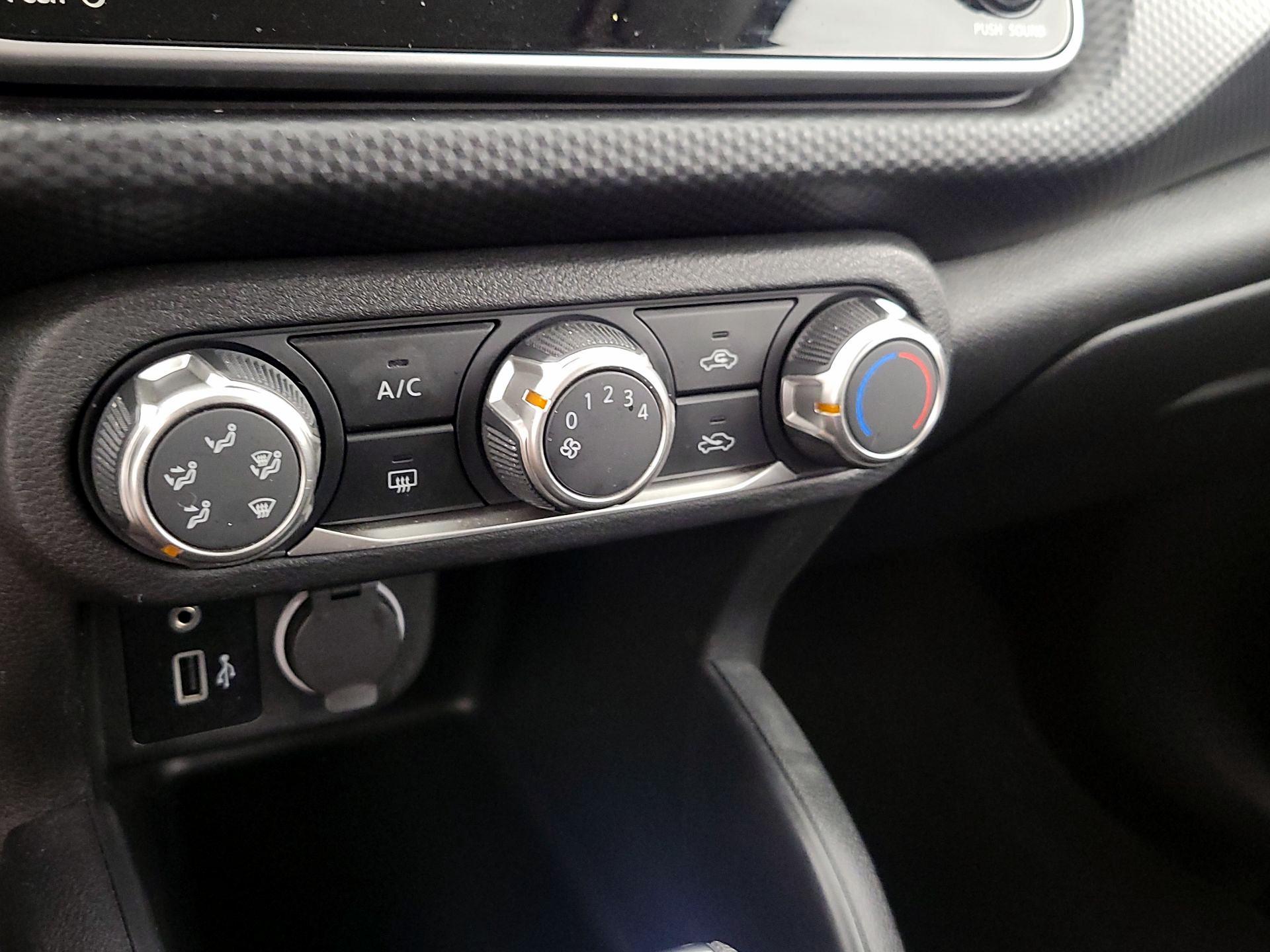 Thumbnail: 2024 Nissan Kicks - 16