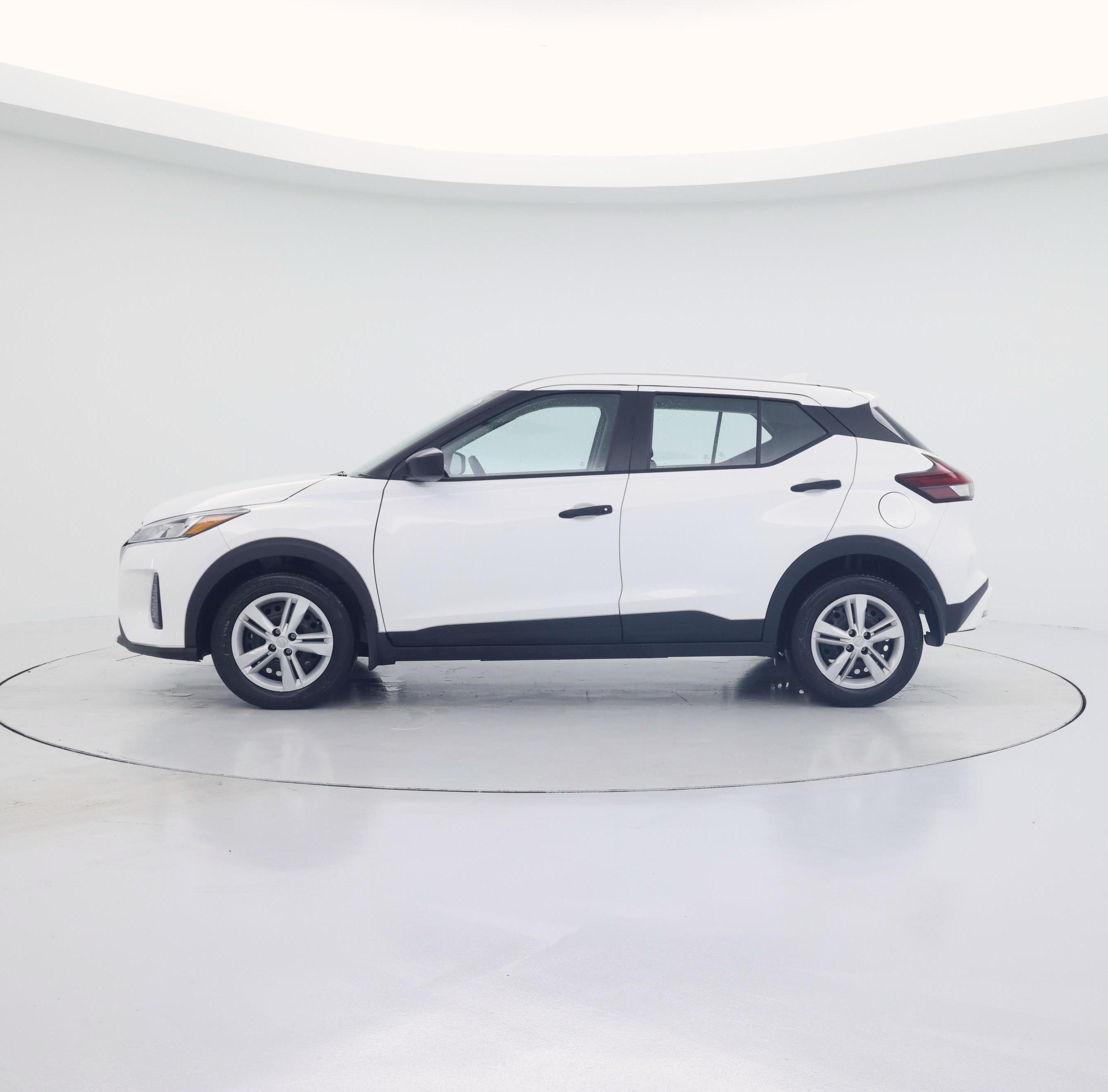 Thumbnail: 2024 Nissan Kicks - 3