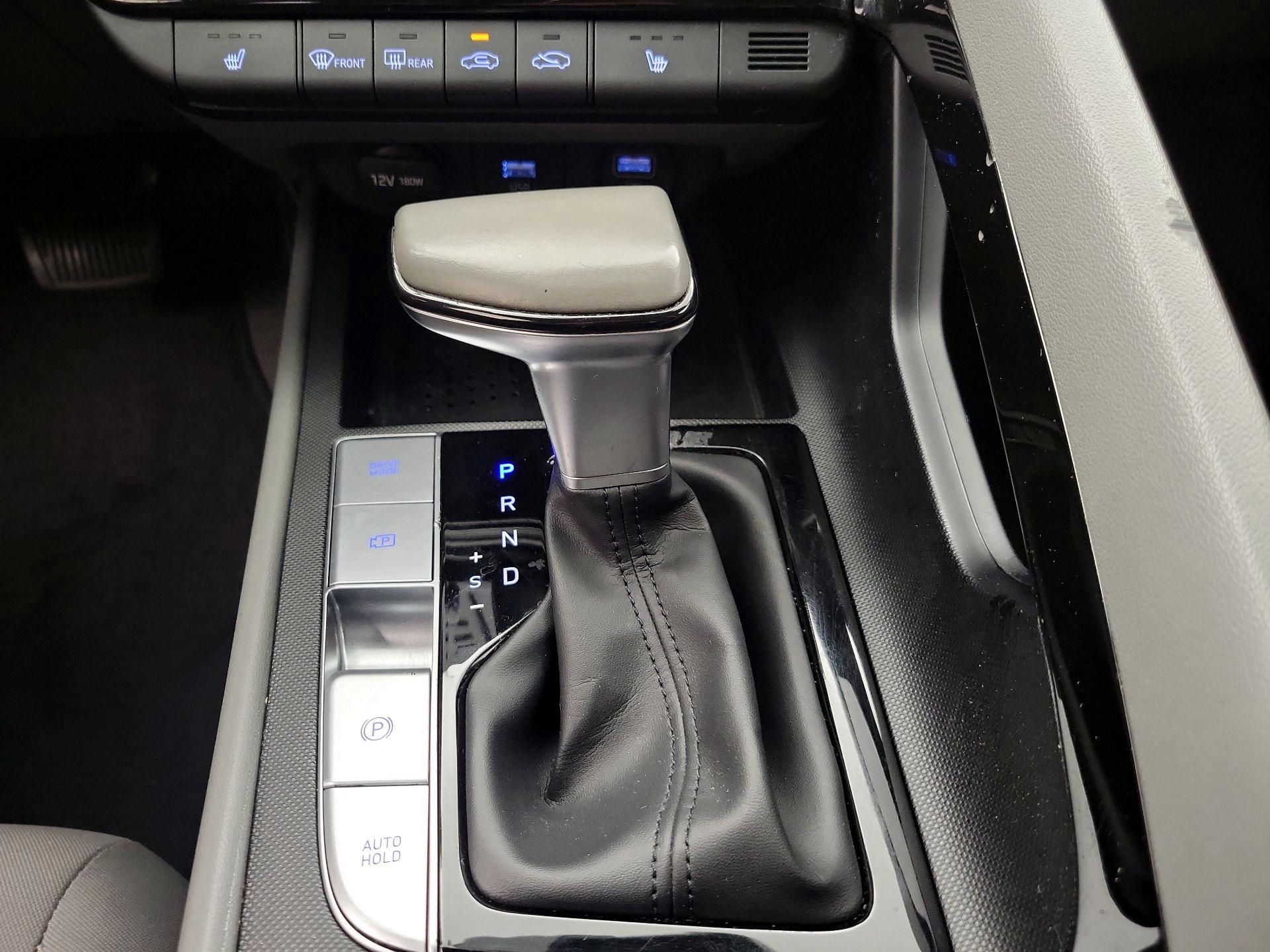 Thumbnail: 2022 Hyundai Elantra - 16