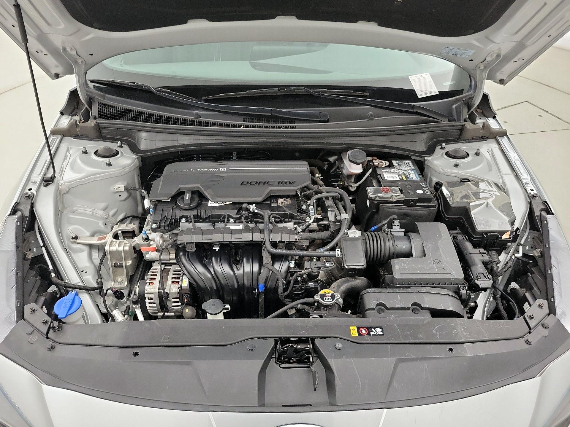 Thumbnail: 2022 Hyundai Elantra - 20