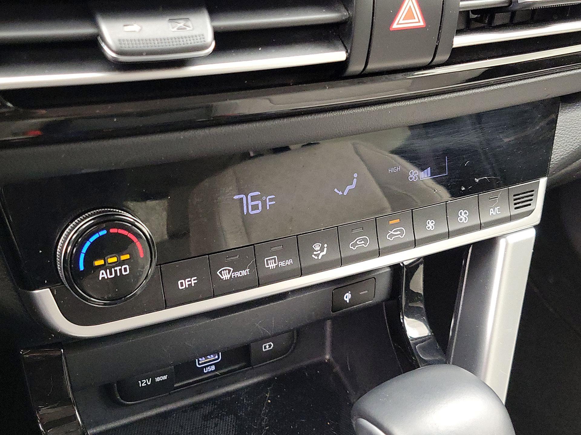 Thumbnail: 2023 Kia Seltos - 17