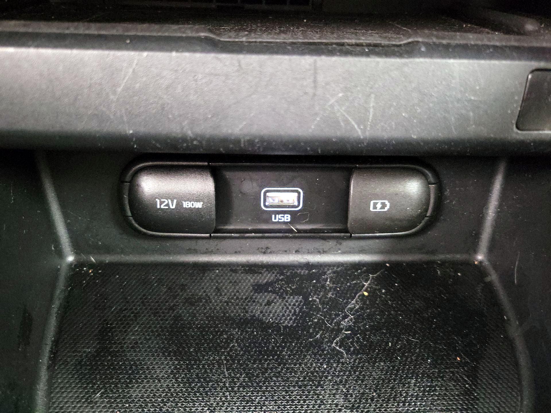 Thumbnail: 2023 Kia Seltos - 19