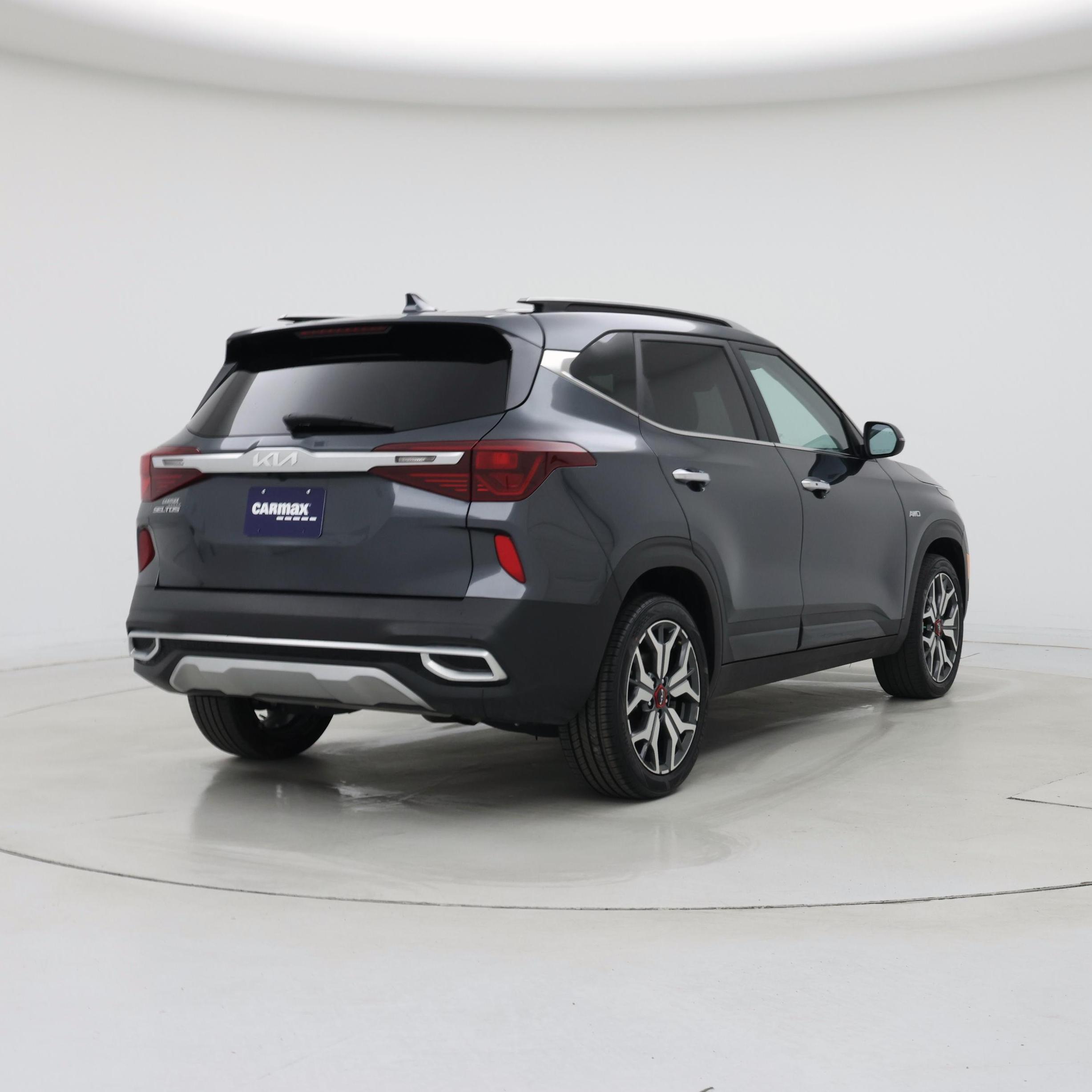 Thumbnail: 2023 Kia Seltos - 8