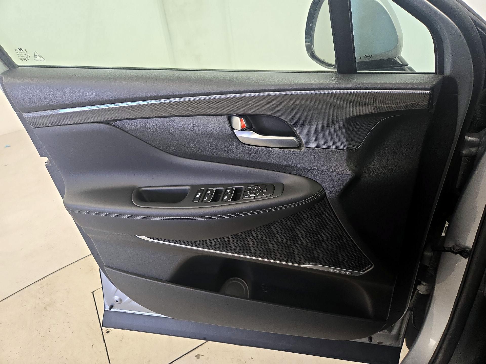 Thumbnail: 2023 Hyundai Santa Fe - 12