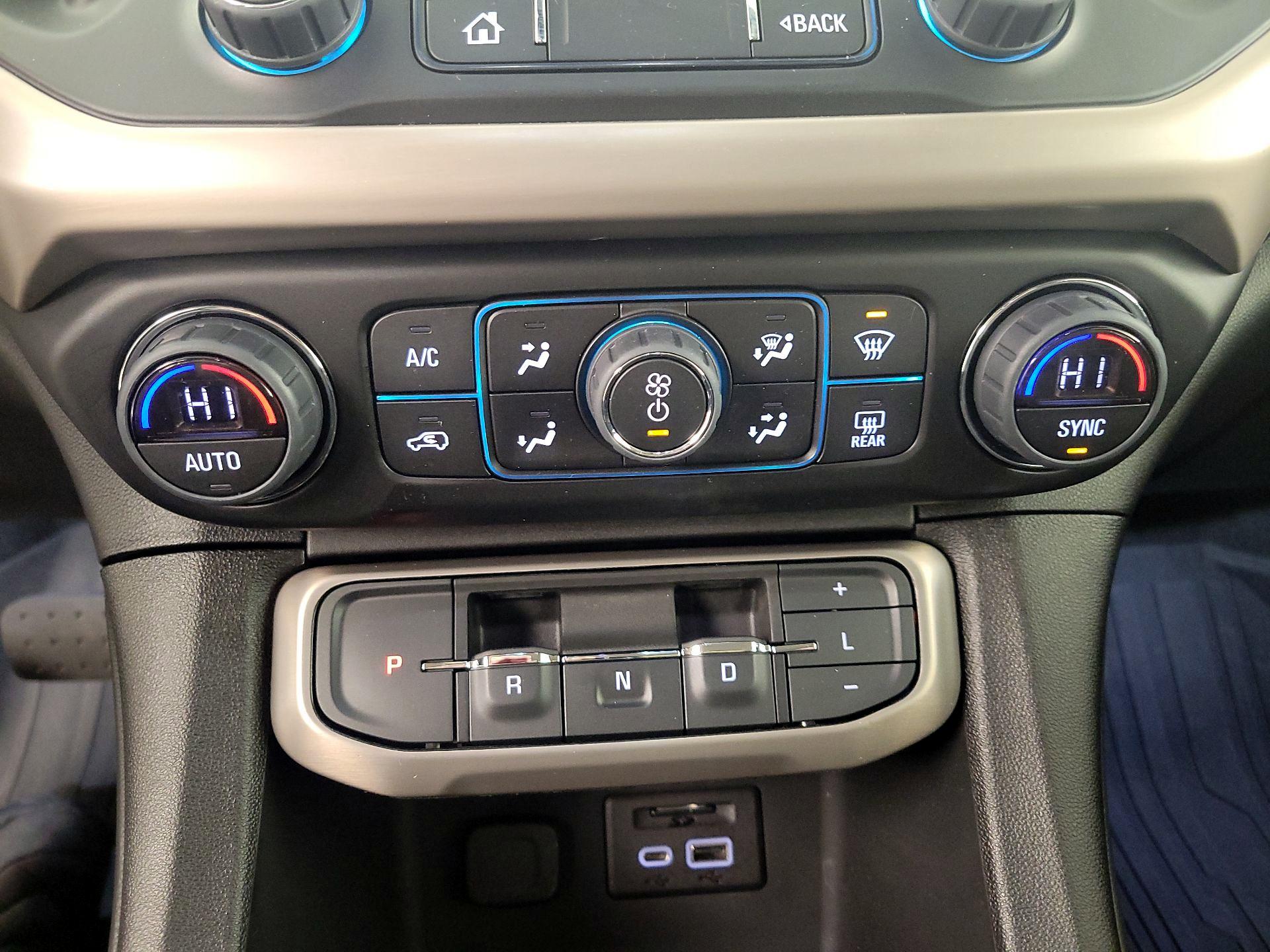 Thumbnail: 2023 GMC Acadia - 17