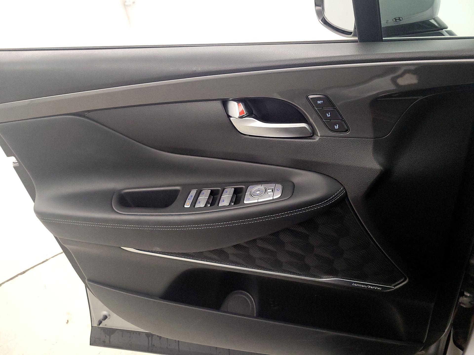 Thumbnail: 2023 Hyundai Santa Fe - 12