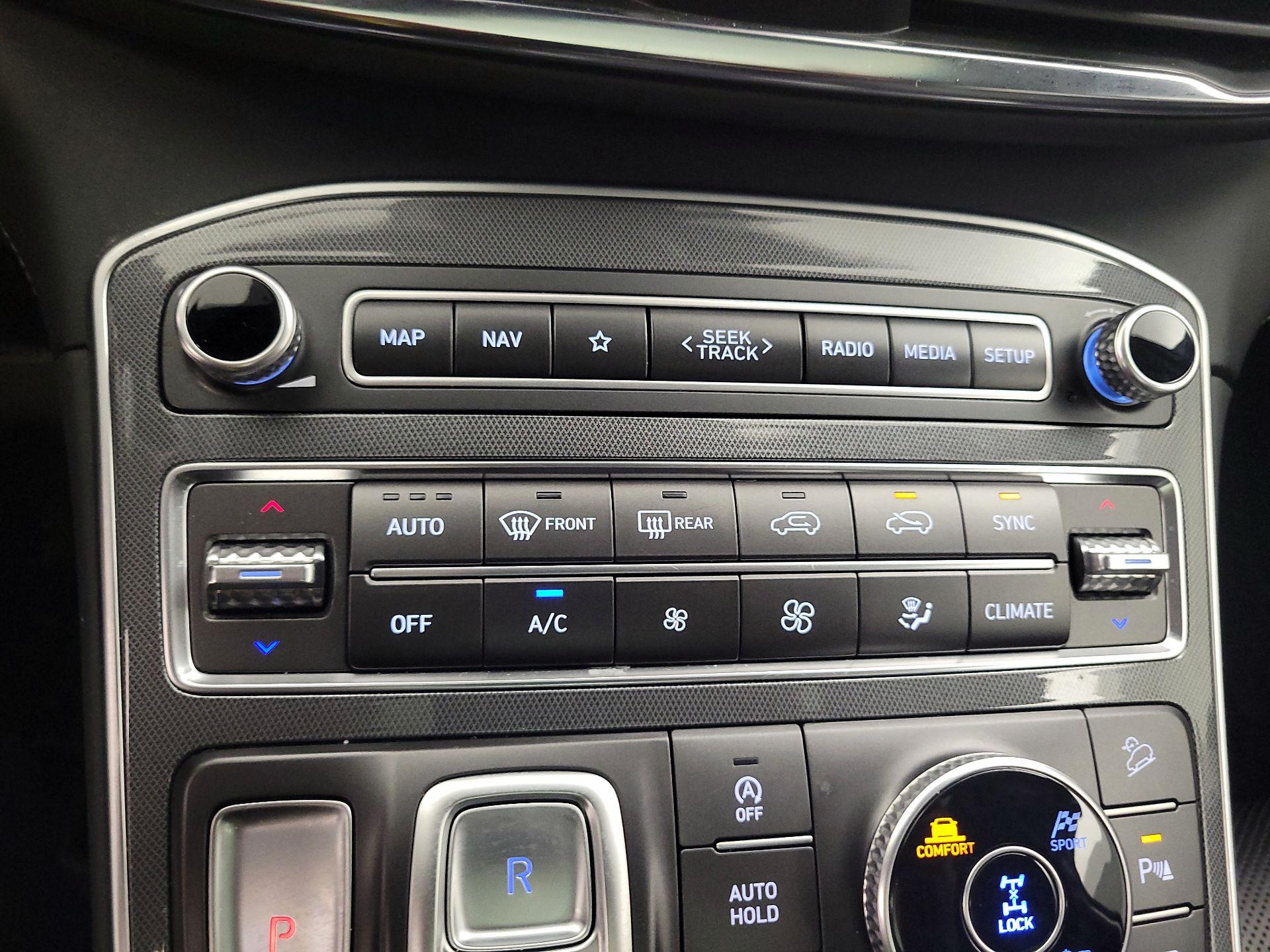 Thumbnail: 2023 Hyundai Santa Fe - 16