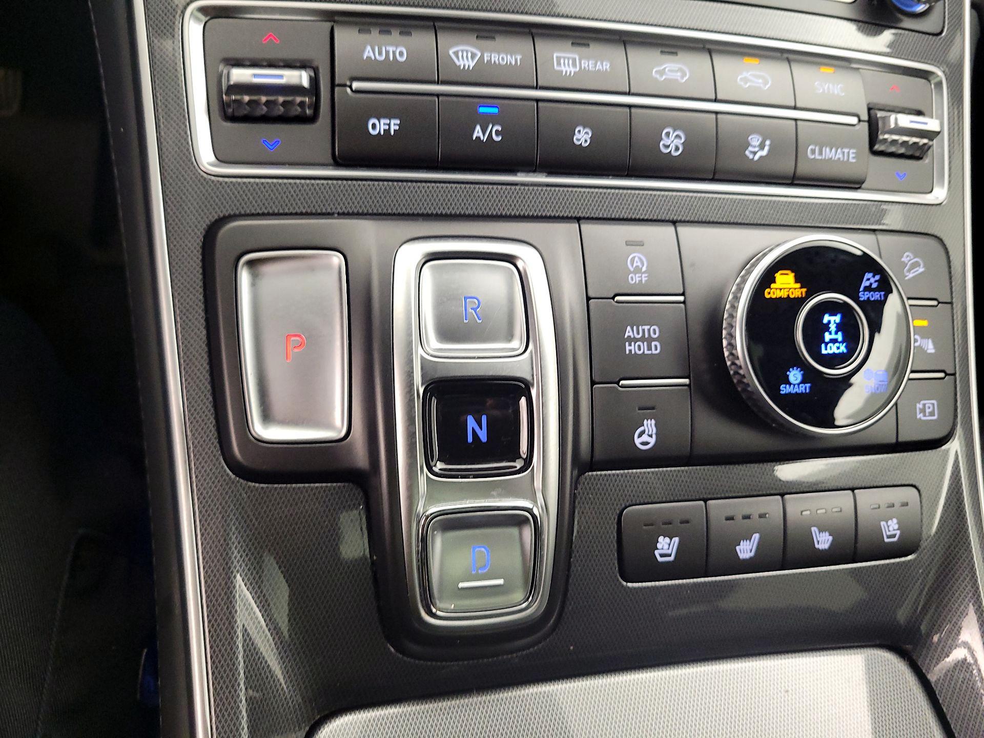 Thumbnail: 2023 Hyundai Santa Fe - 17