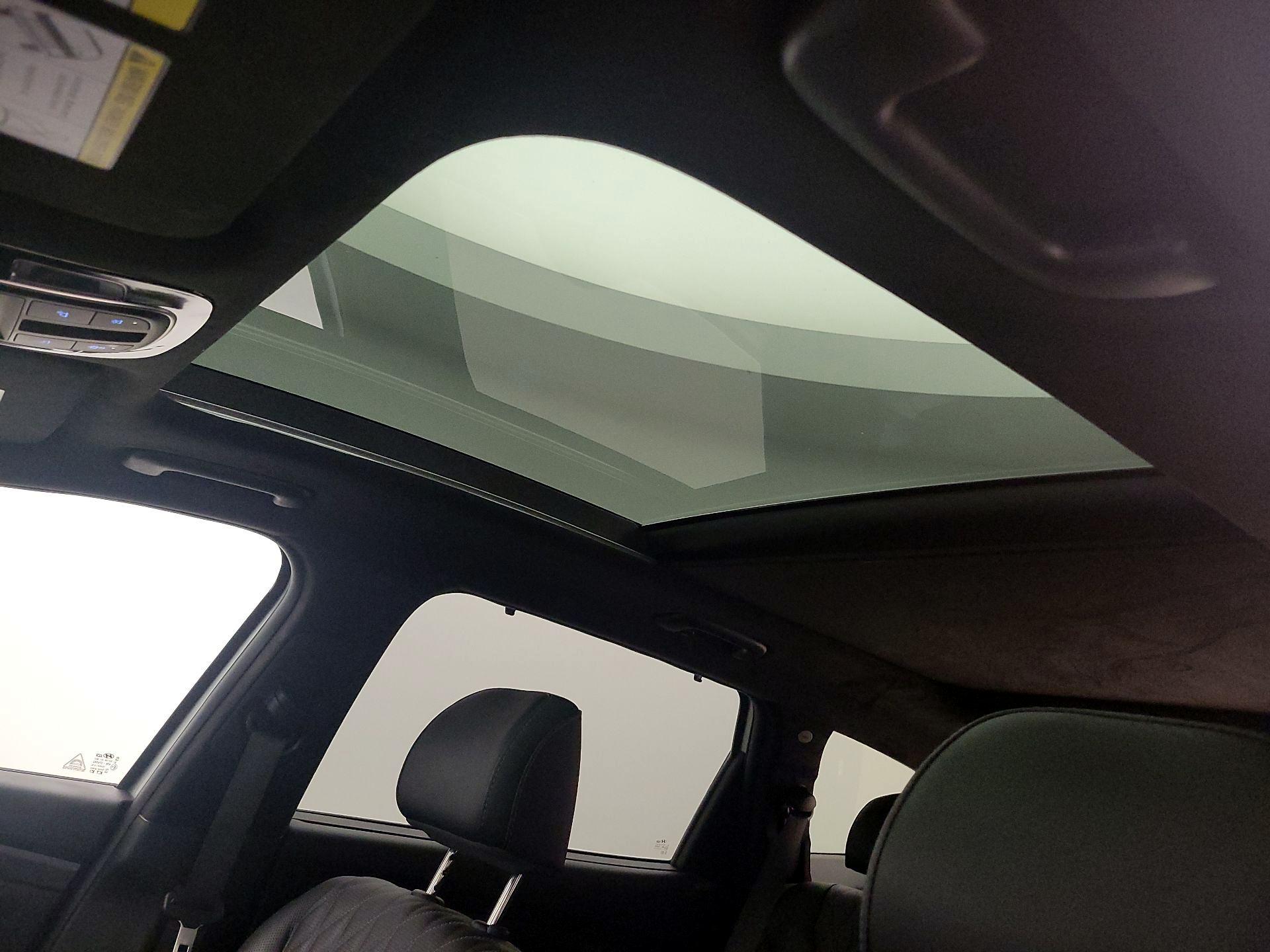 Thumbnail: 2023 Hyundai Santa Fe - 18