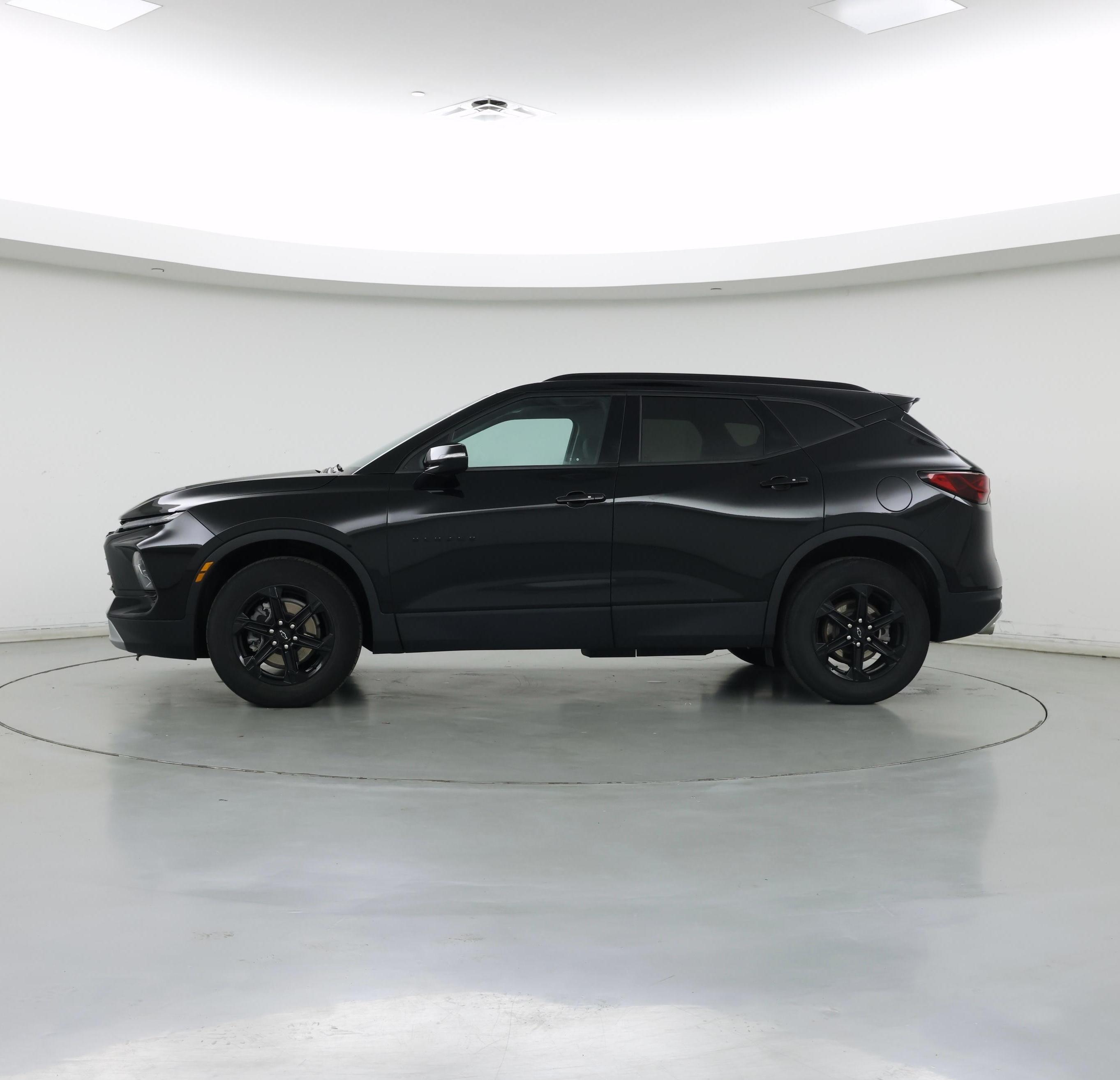 Thumbnail: 2023 Chevrolet Blazer - 3