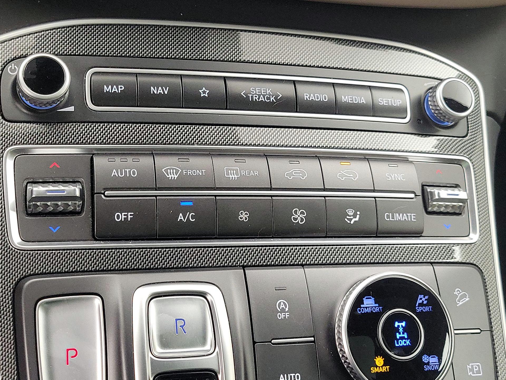 Thumbnail: 2023 Hyundai Santa Fe - 17