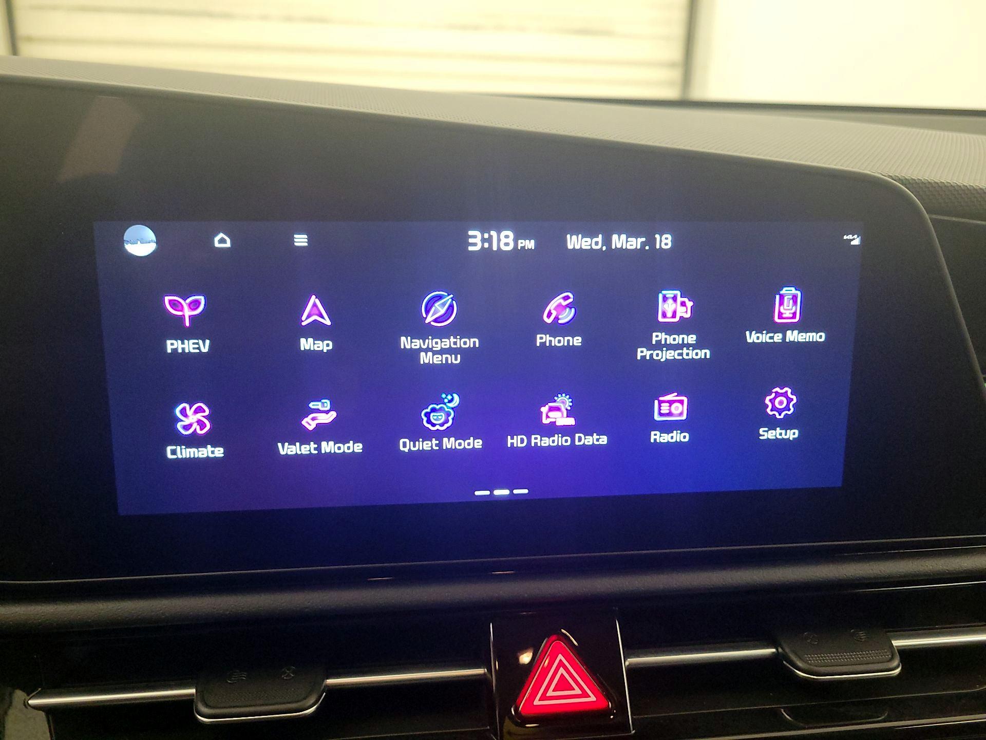 Thumbnail: 2024 Kia Niro - 16