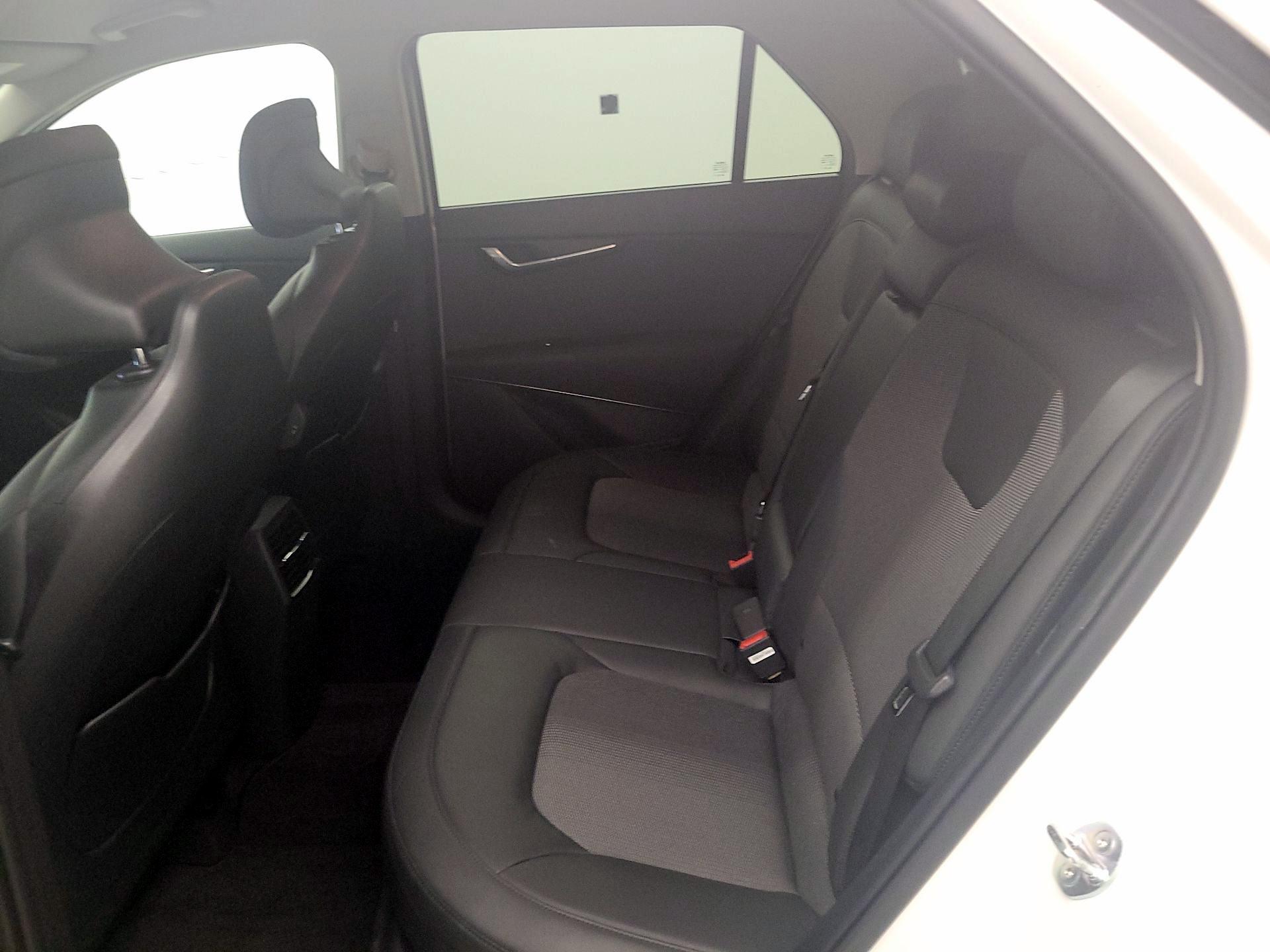 Thumbnail: 2024 Kia Niro - 20