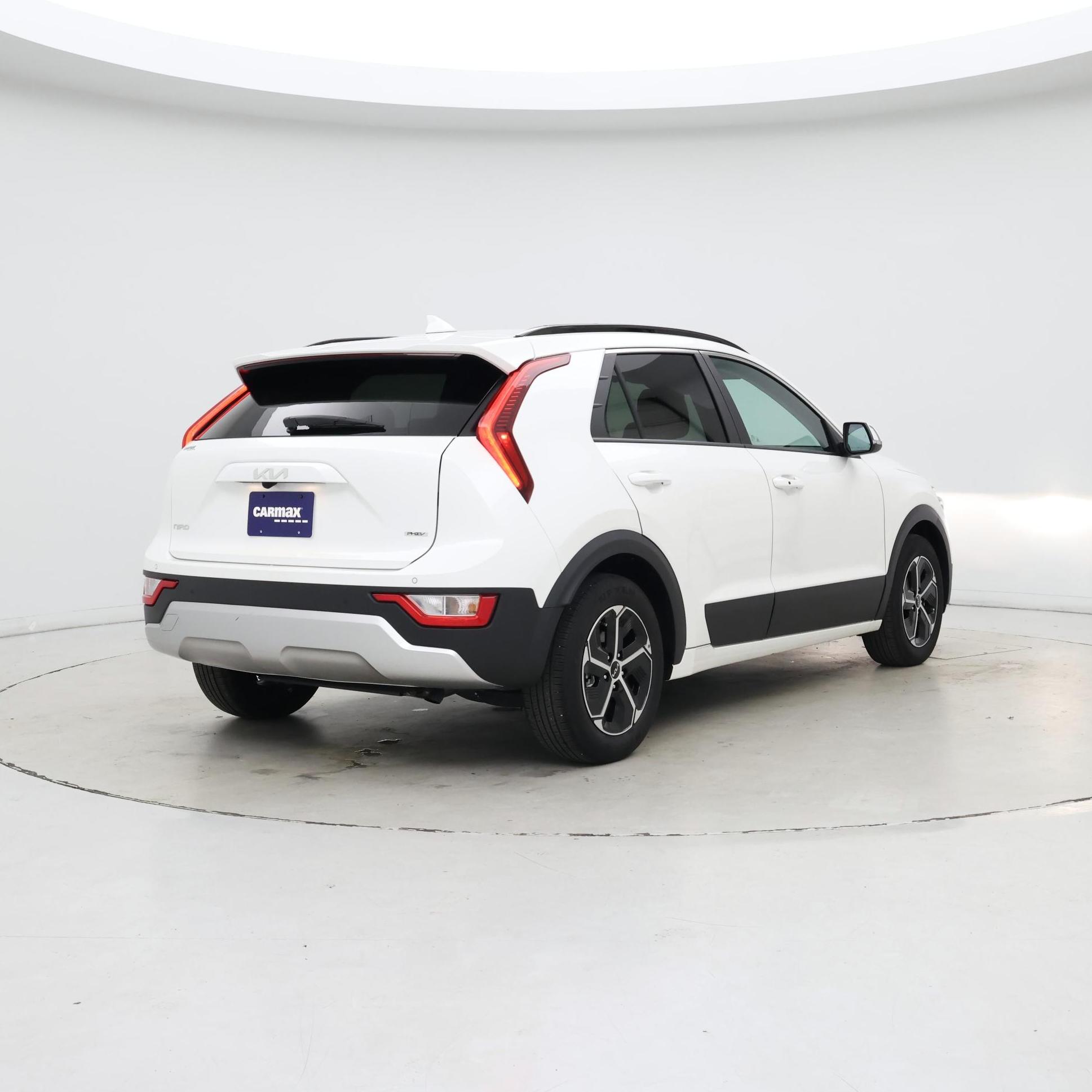 Thumbnail: 2024 Kia Niro - 8