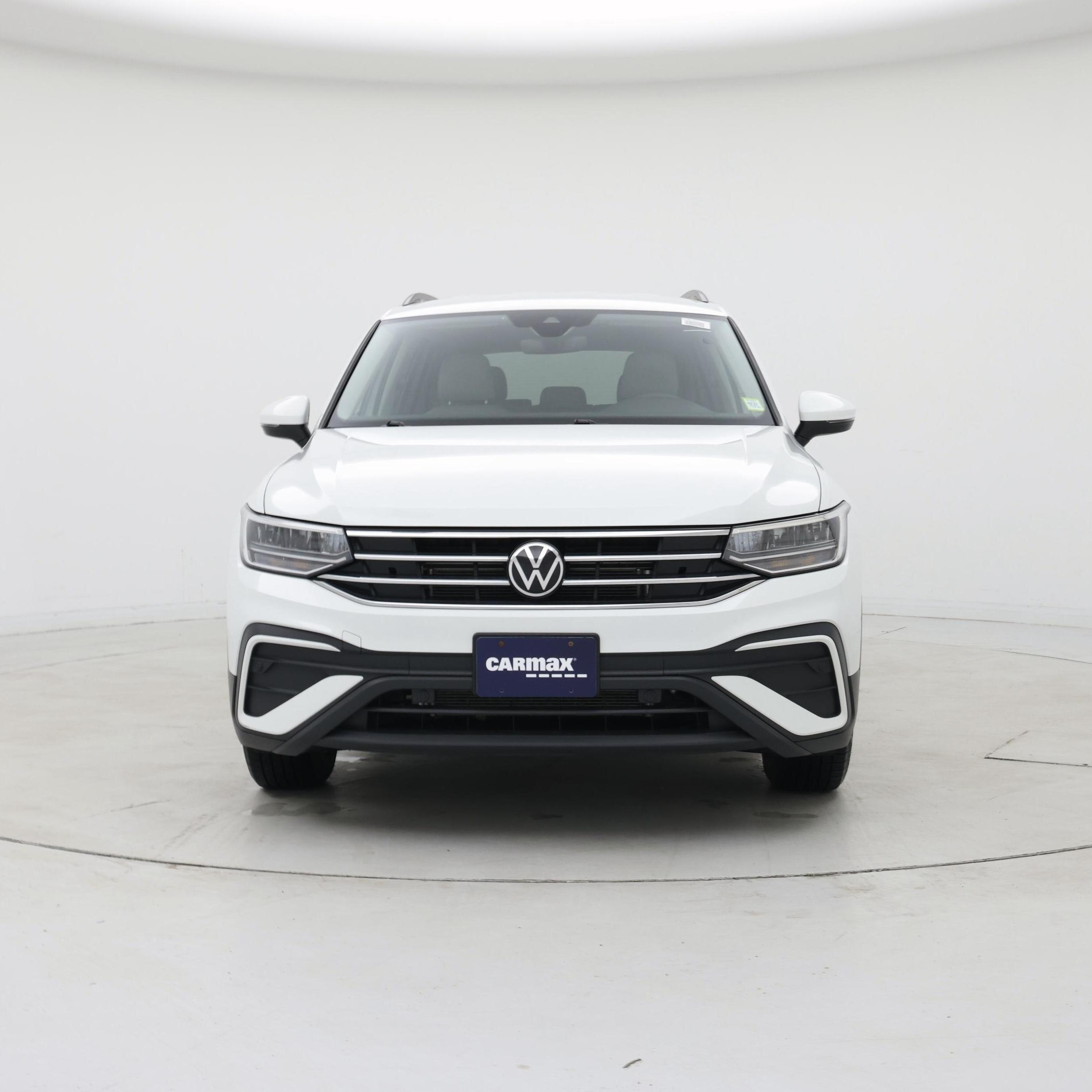 Thumbnail: 2023 Volkswagen Tiguan - 5